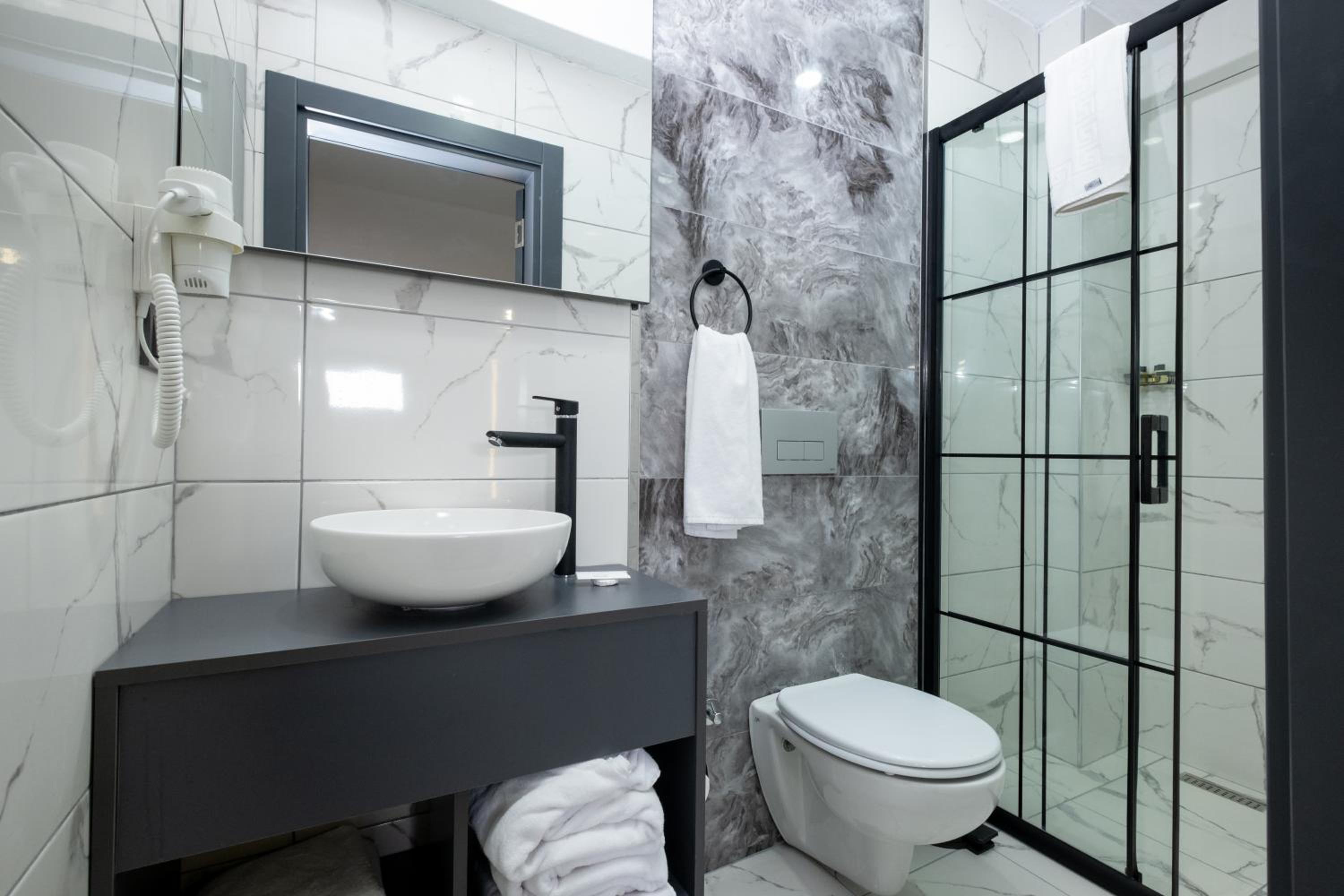 Deluxe Triple Room - Photo 5