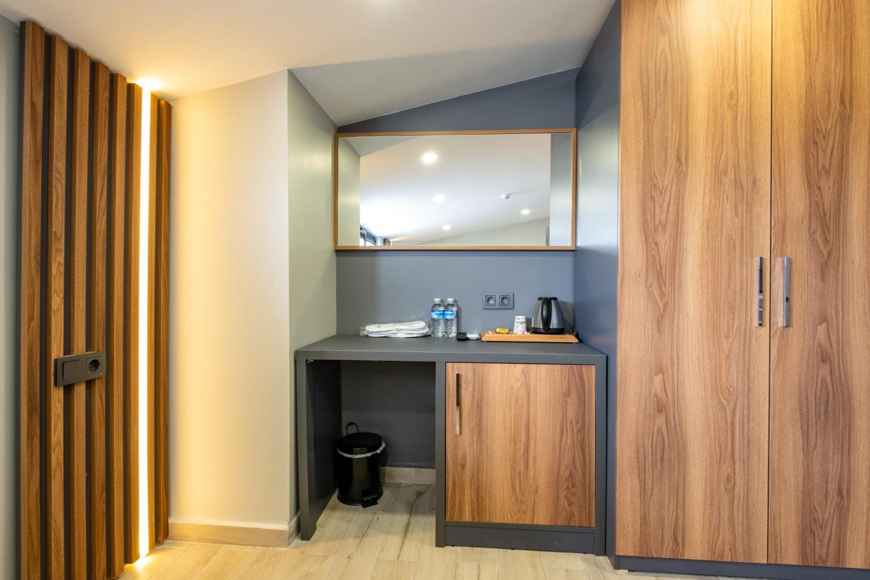 Deluxe Triple Room - Photo 4