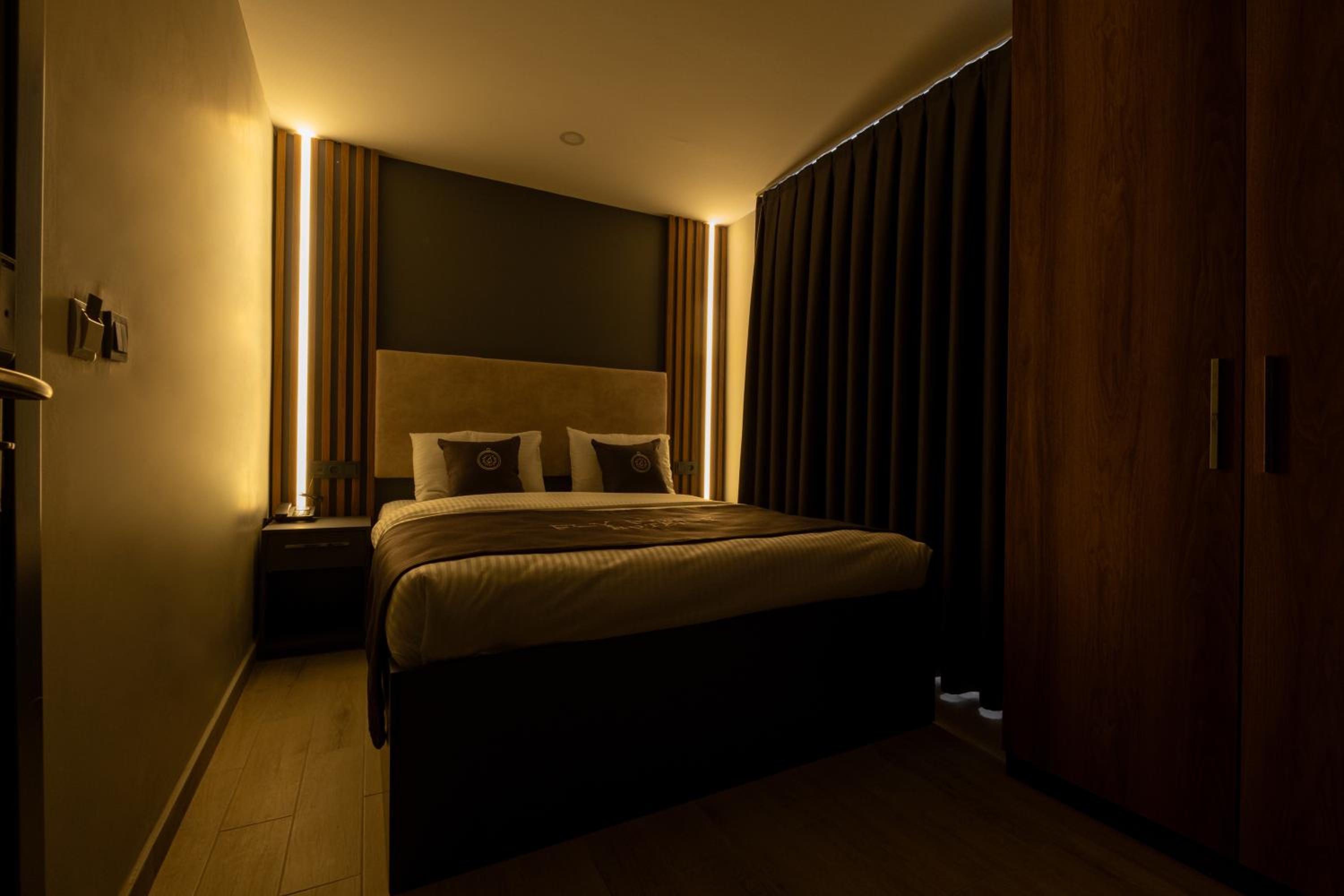 Deluxe Double Room - Photo 3