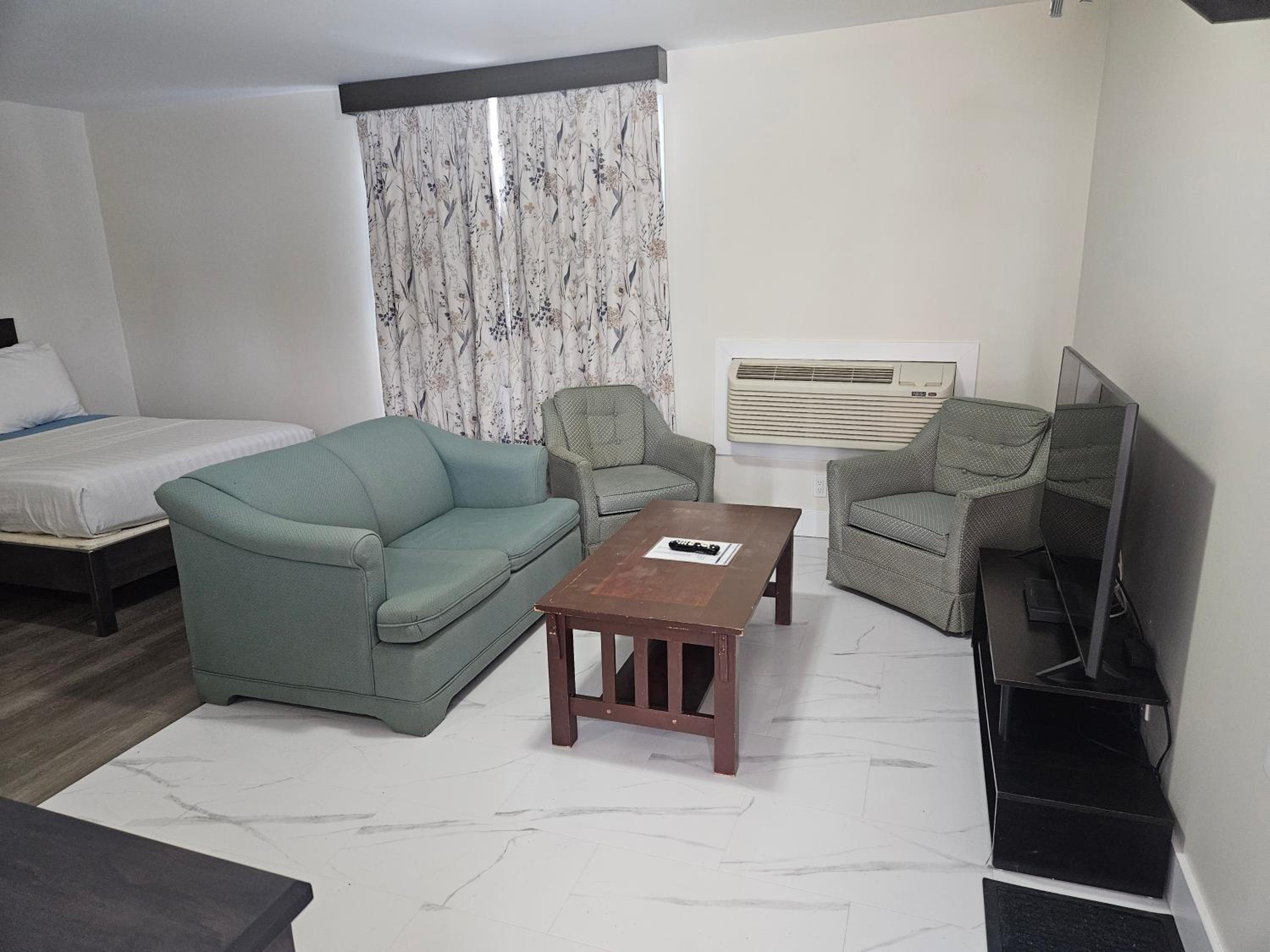 Standard Suite