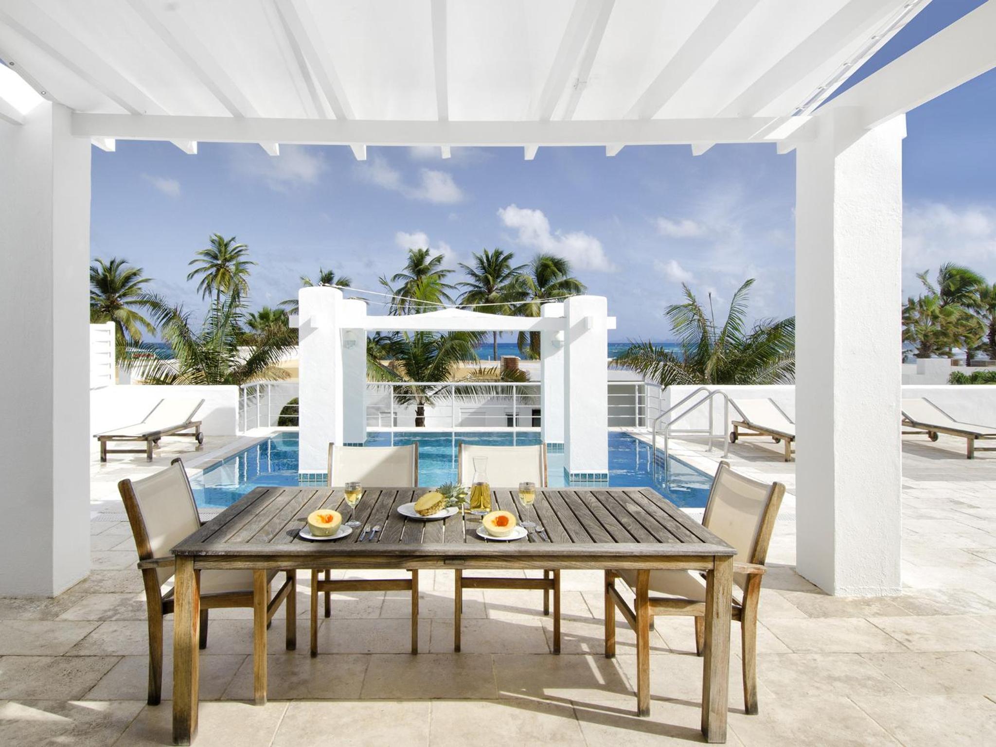 Three-Bedroom Beach View Villa photo 3