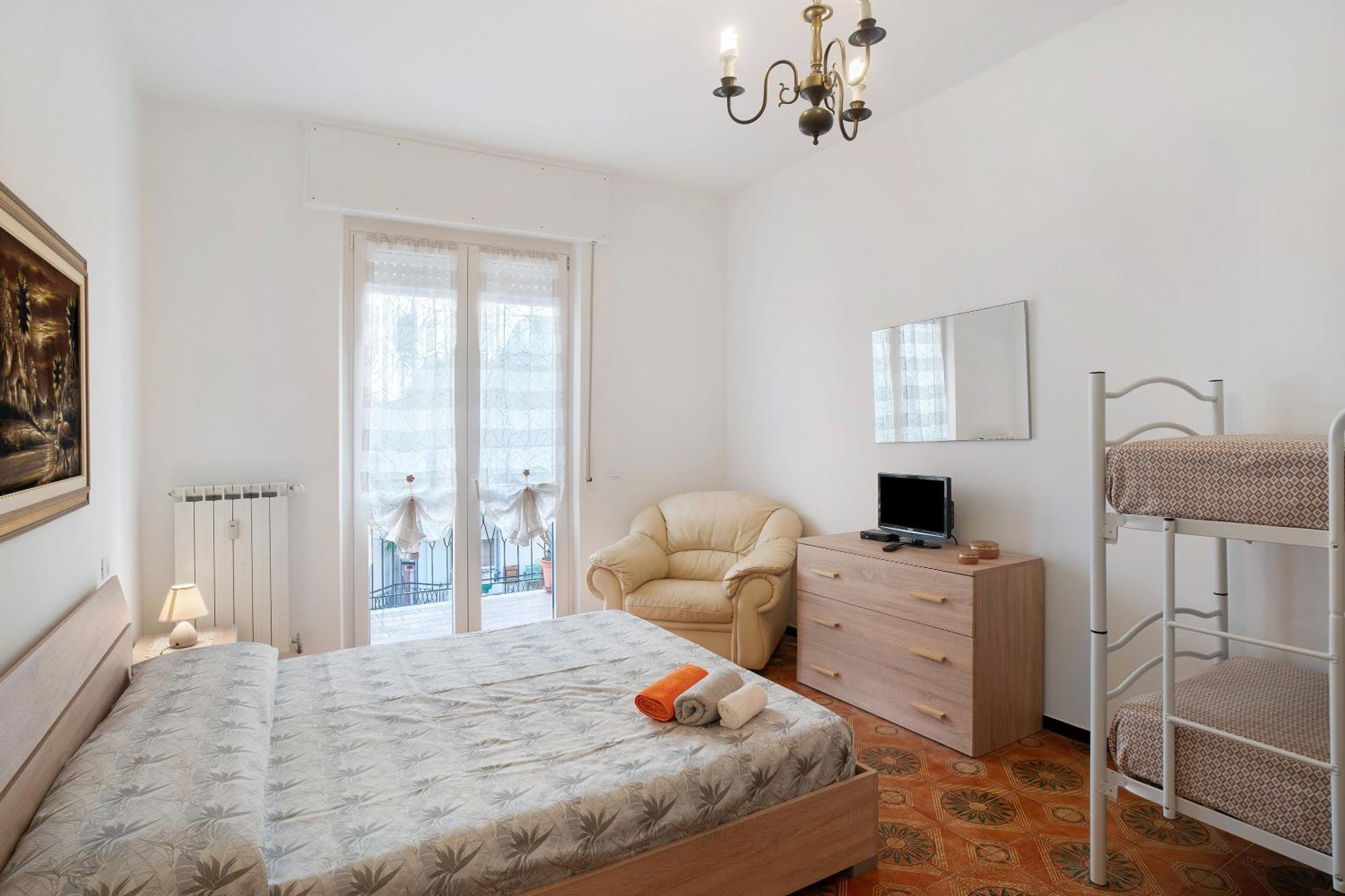 Superior One-Bedroom Apartment with Balcony
