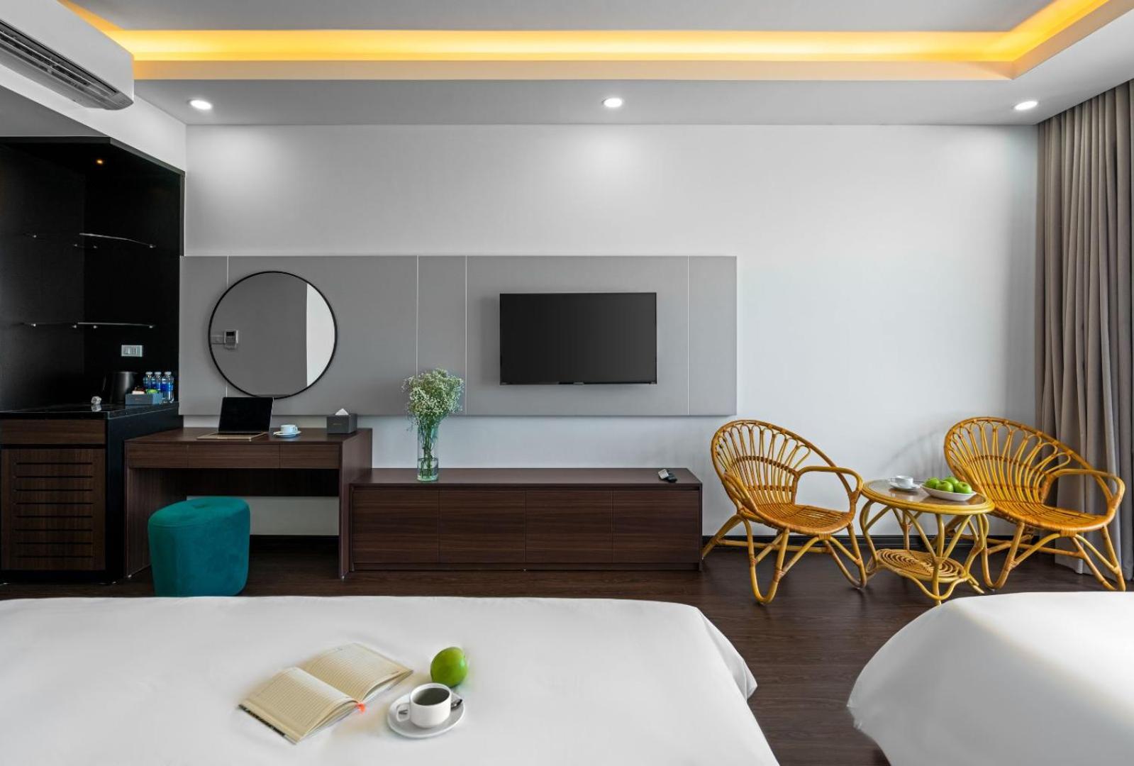 Family Room with Sea View photo 2