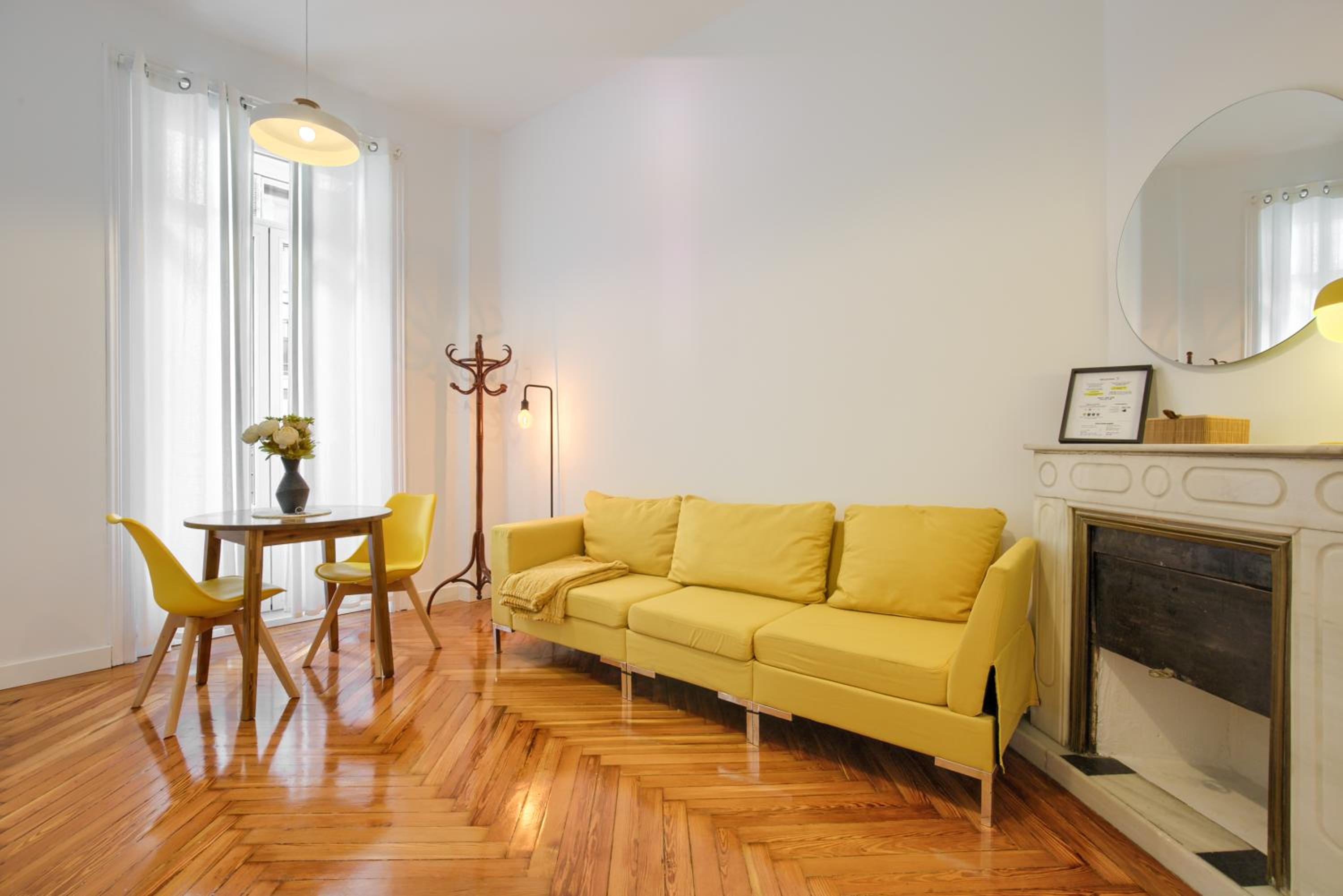 One-Bedroom Apartment photo 3