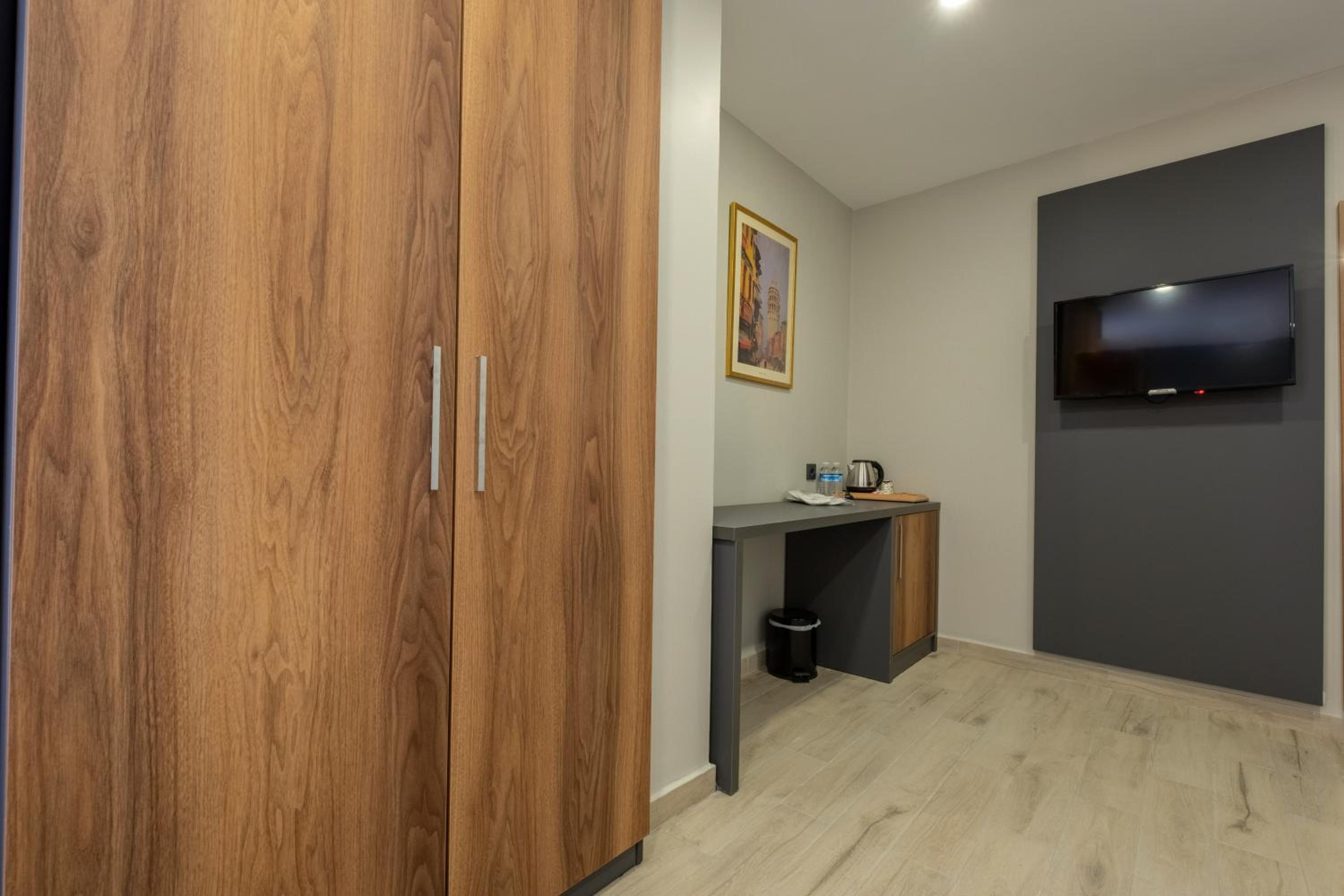 Deluxe Double Room - Photo 7