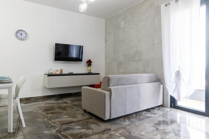 Studio Apartment photo 3