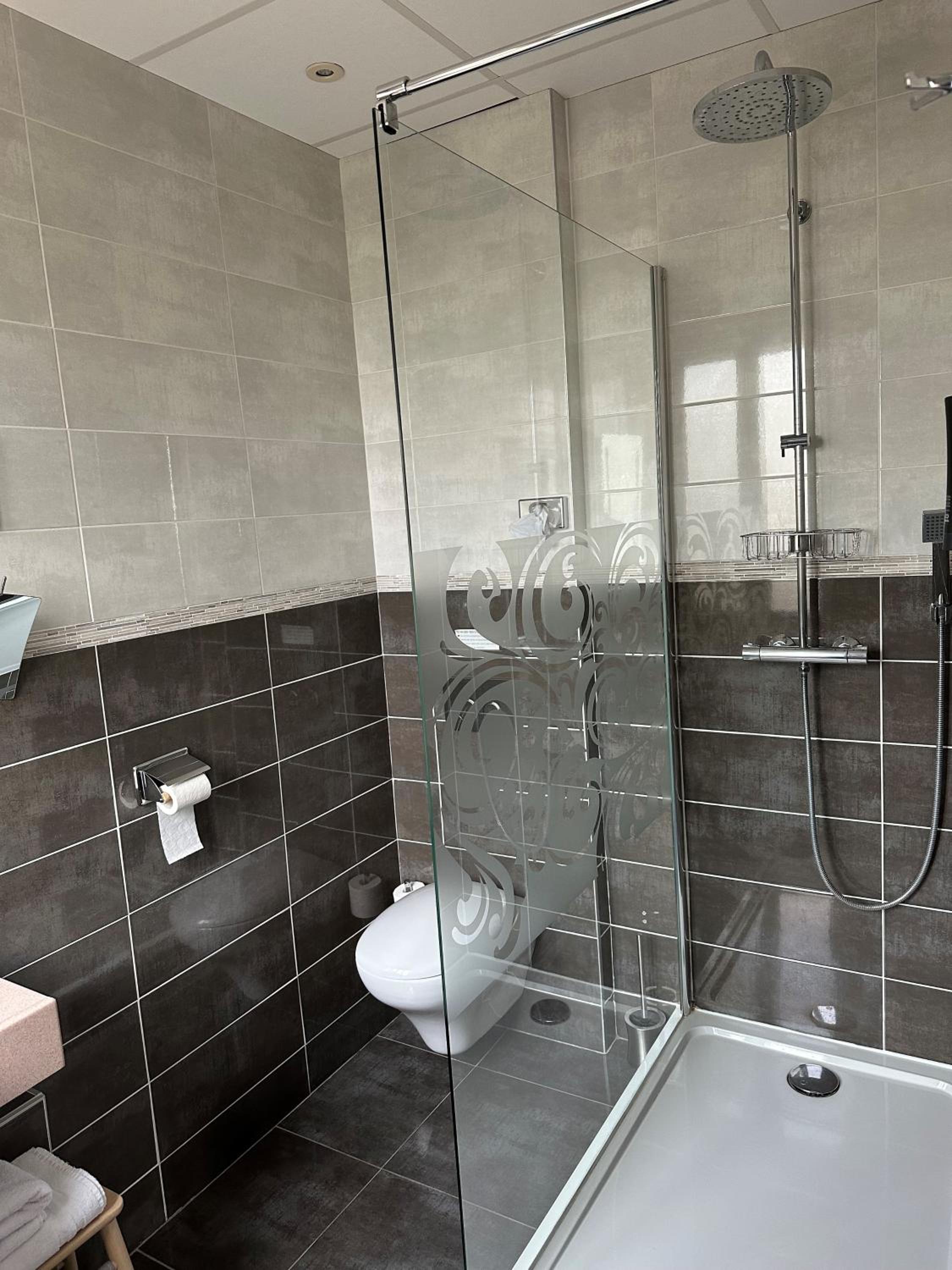 Standard Twin Room - Non-Smoking - Photo 3
