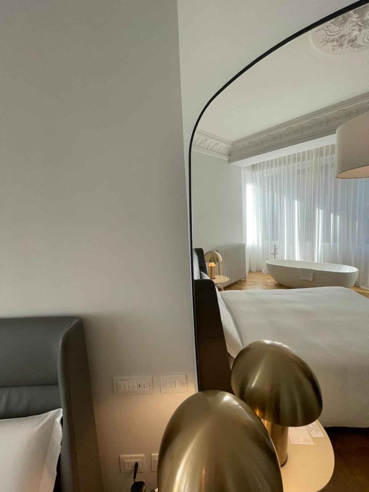 Deluxe Queen Suite