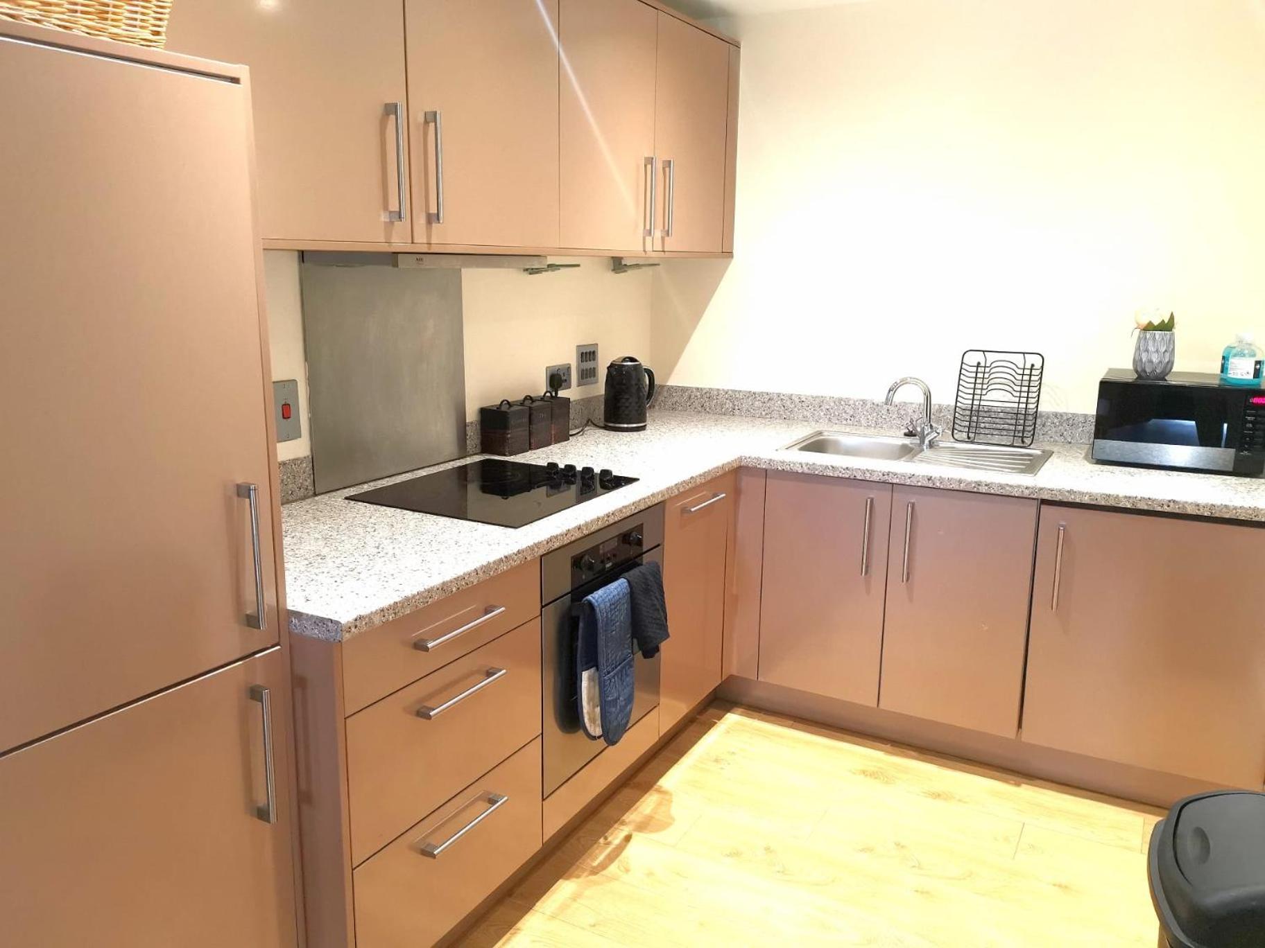 One-Bedroom Apartment - Photo 15
