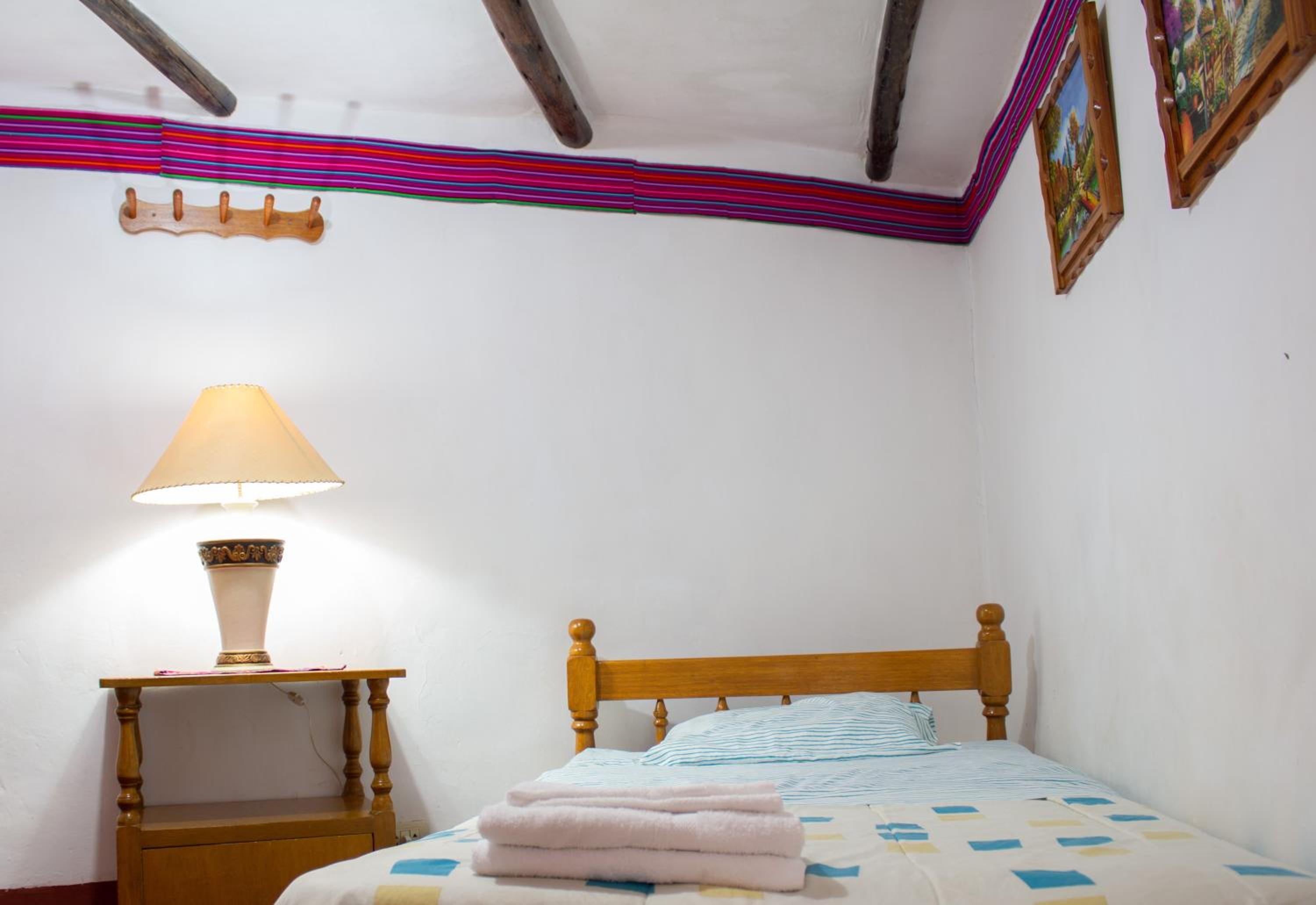 Single Room with Private Bathroom photo 2