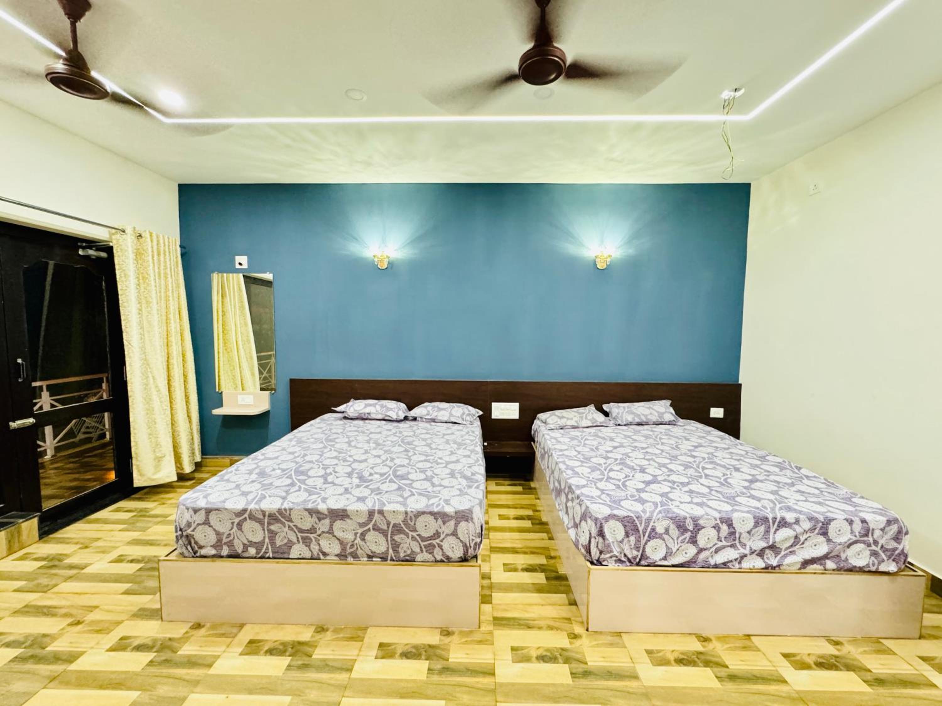 Suite With Balcony photo 2