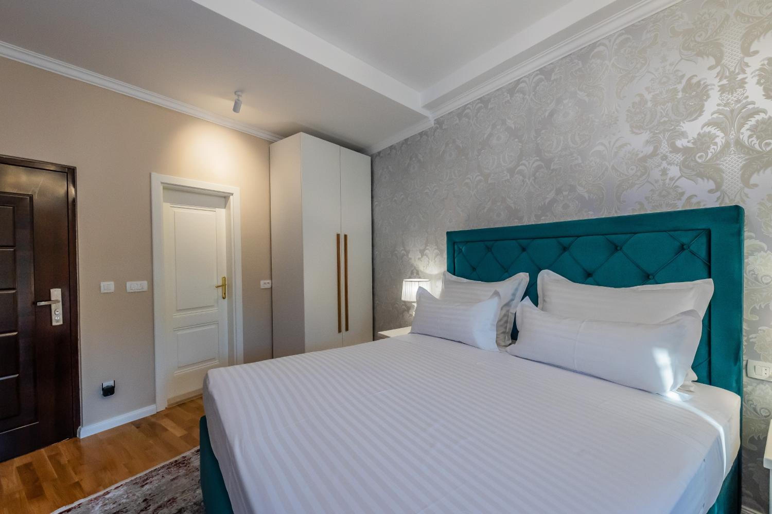 King Room with Balcony photo 2