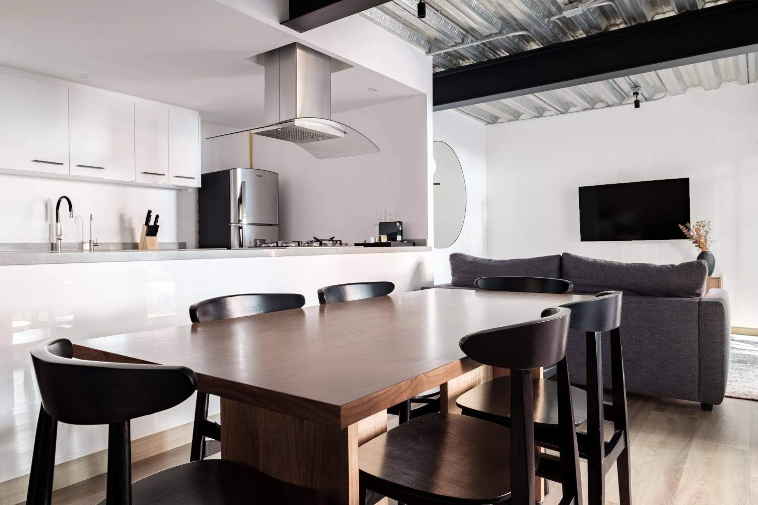 Two-Bedroom Apartment - Photo 17