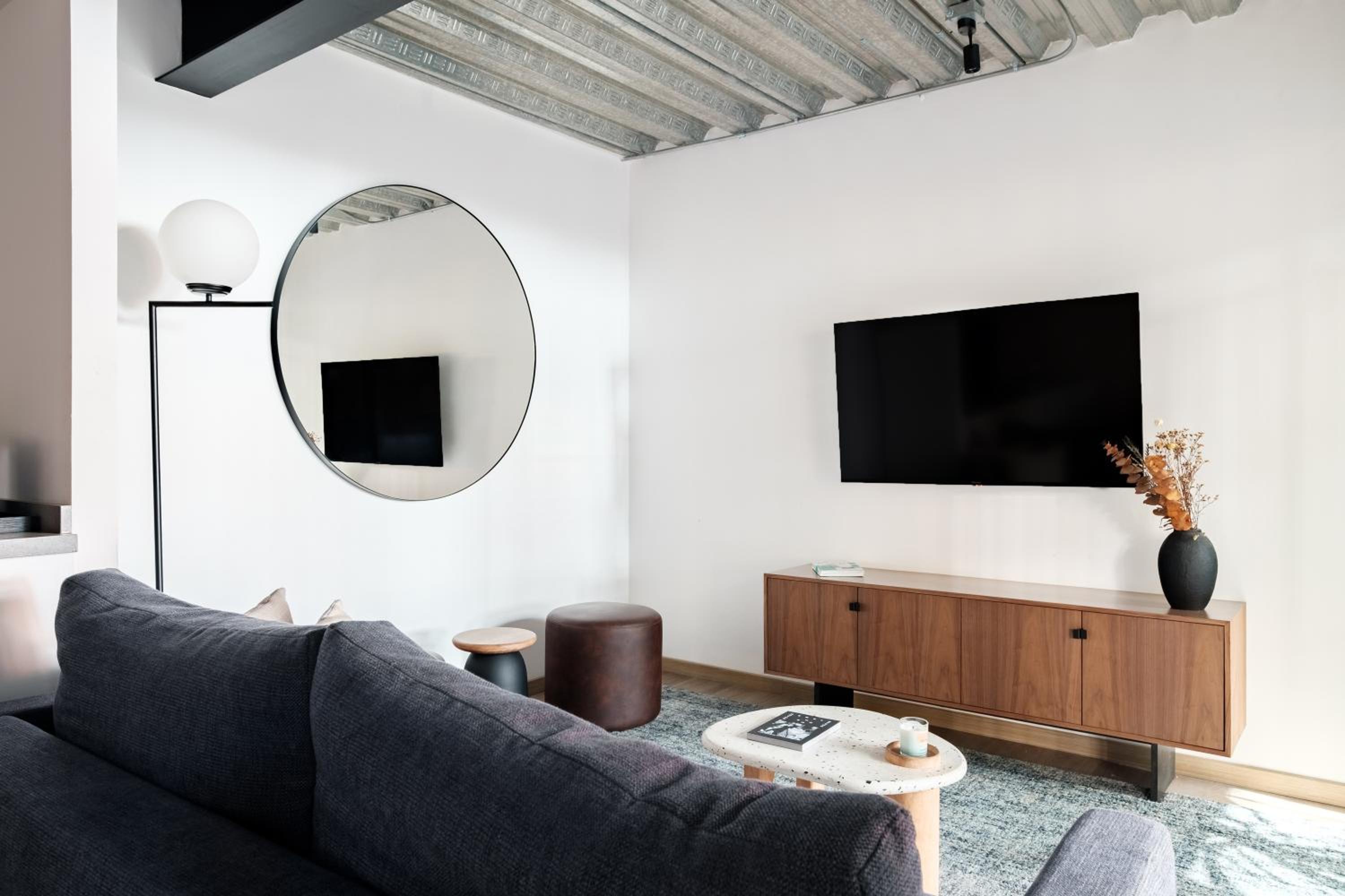Two-Bedroom Apartment - Photo 22