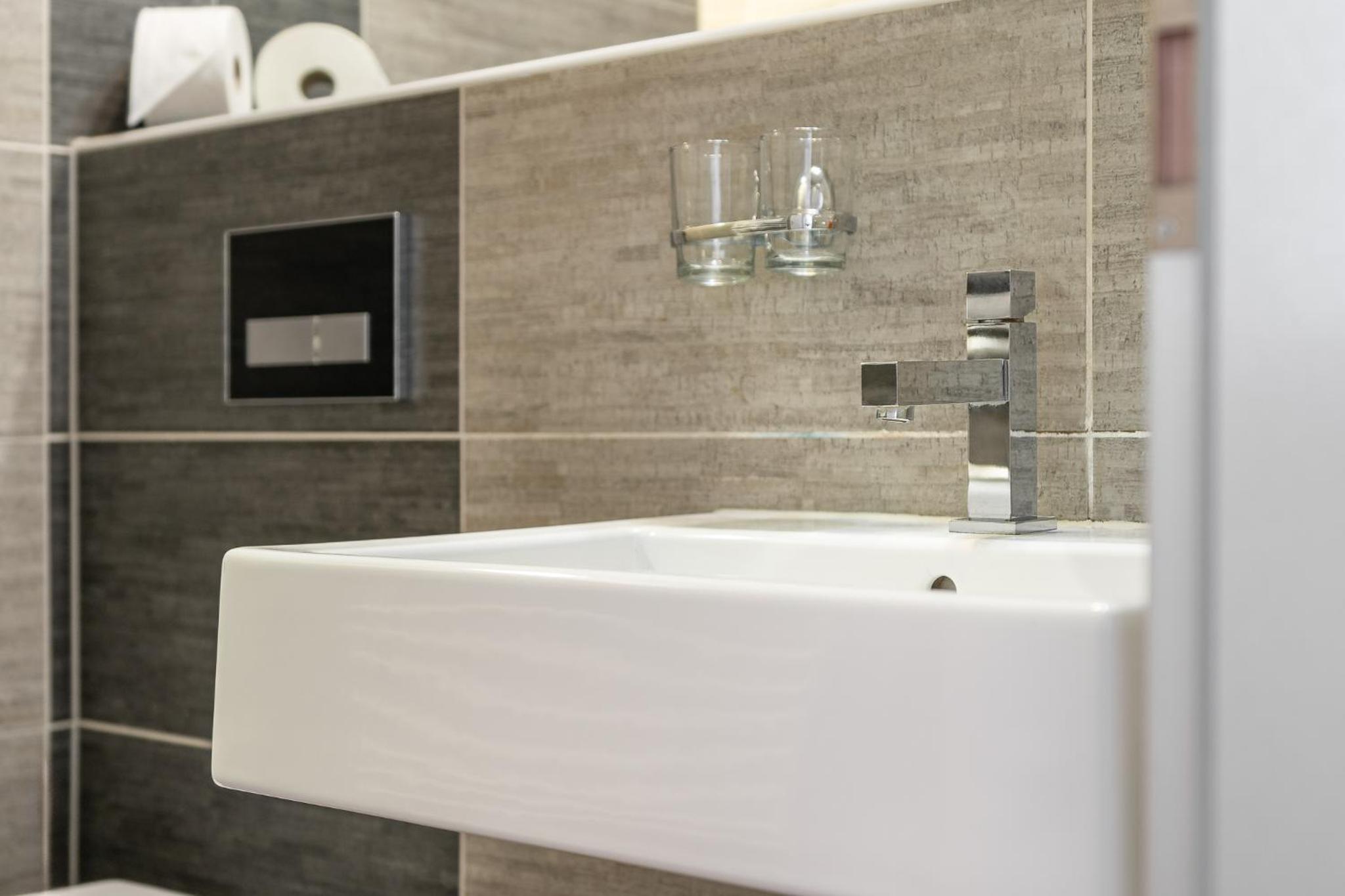 Deluxe Double Room with Extra Bed photo 2