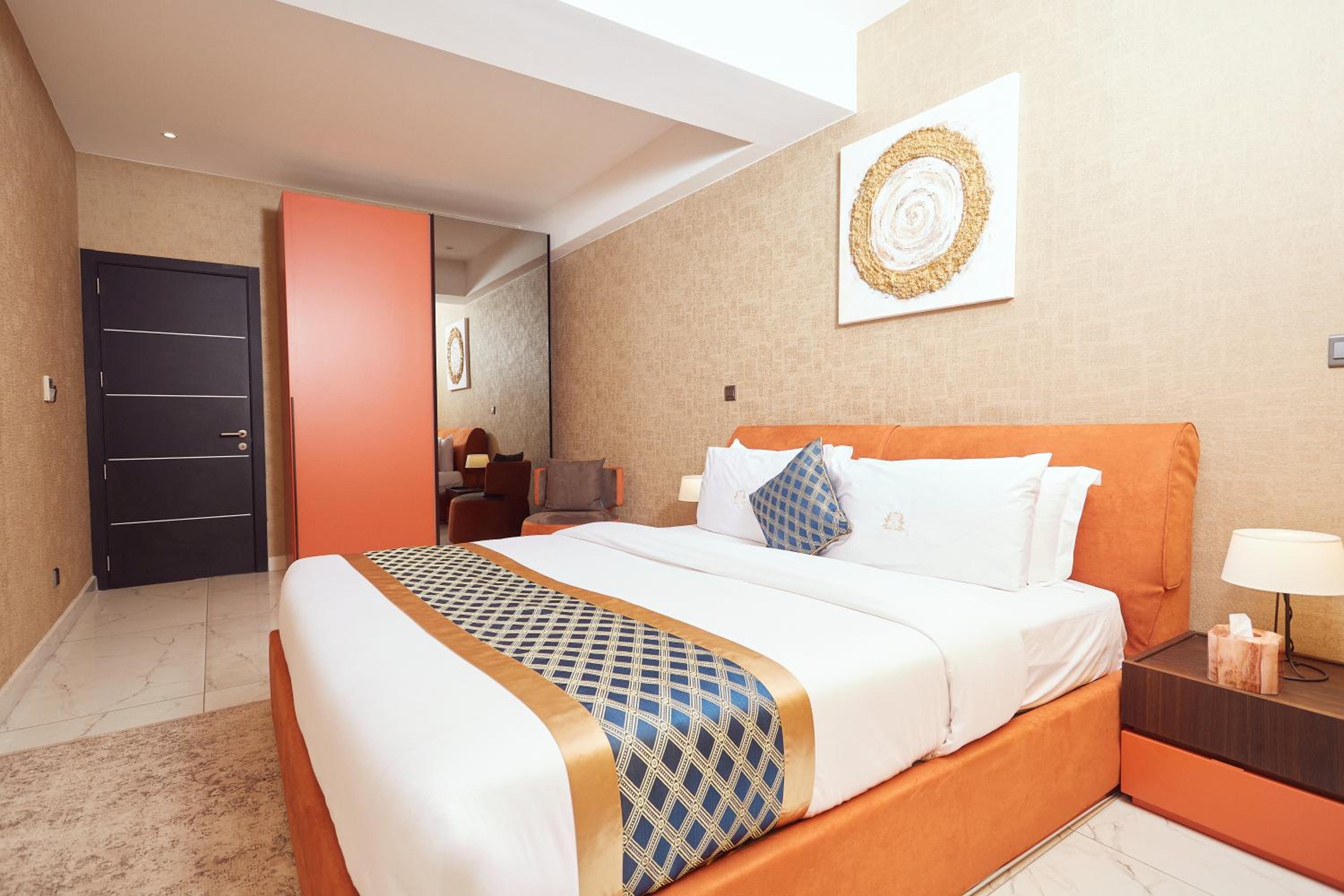 Superior Suite - Photo 4