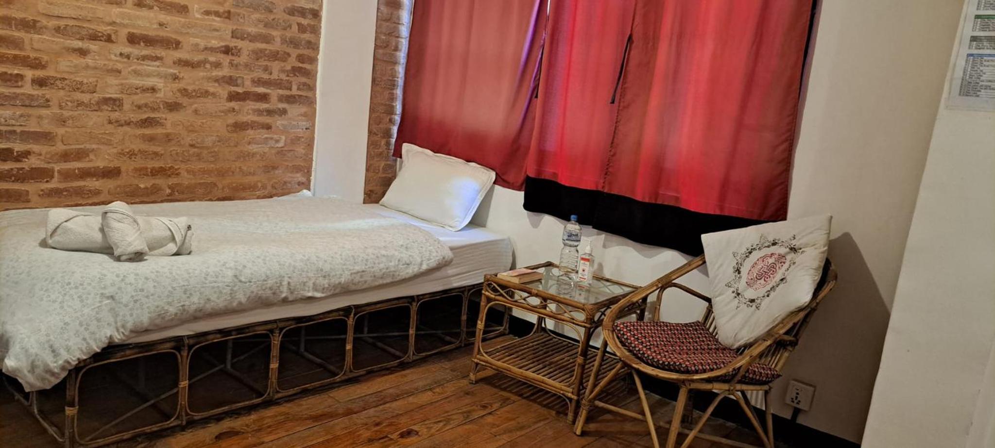 Deluxe Double or Twin Room photo 2