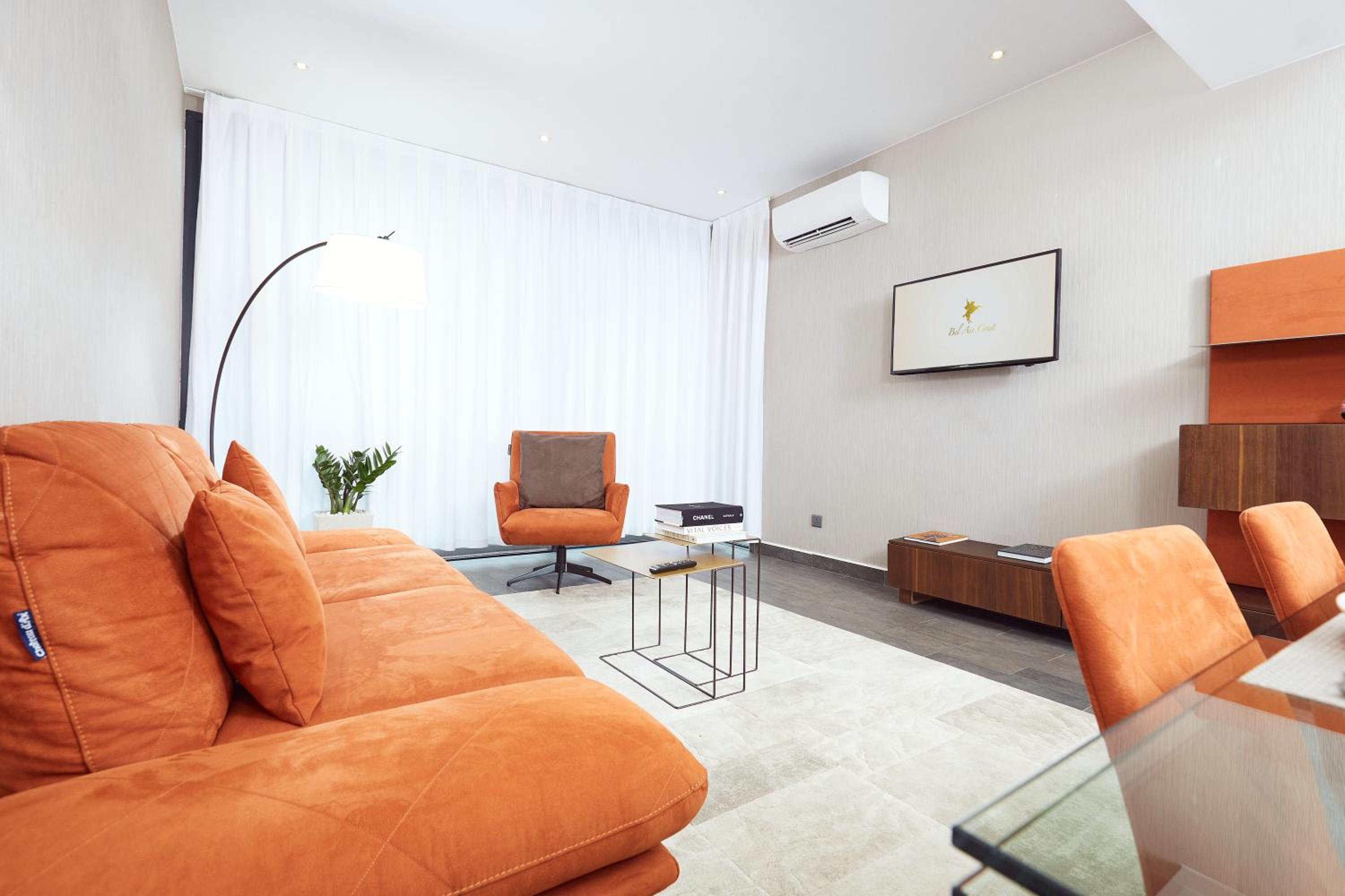 One-Bedroom Executive Suite  photo 3