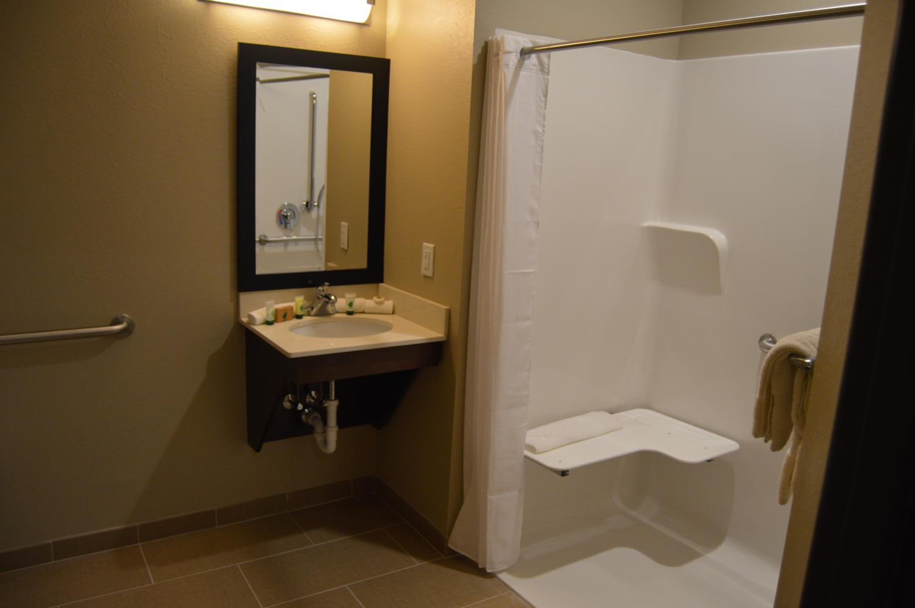 Double Room - Disability Access photo 3