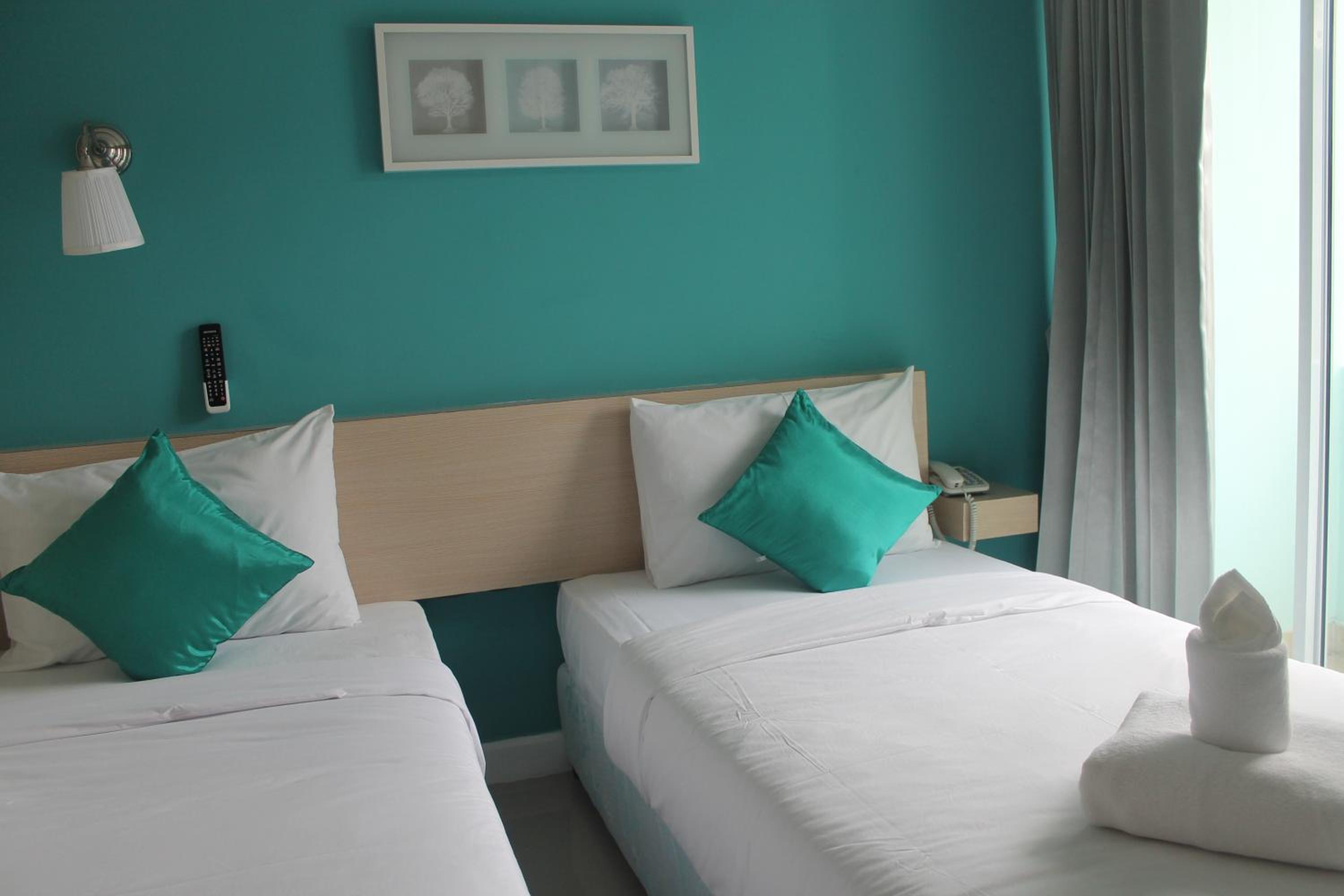 Standard Twin Room - Photo 1