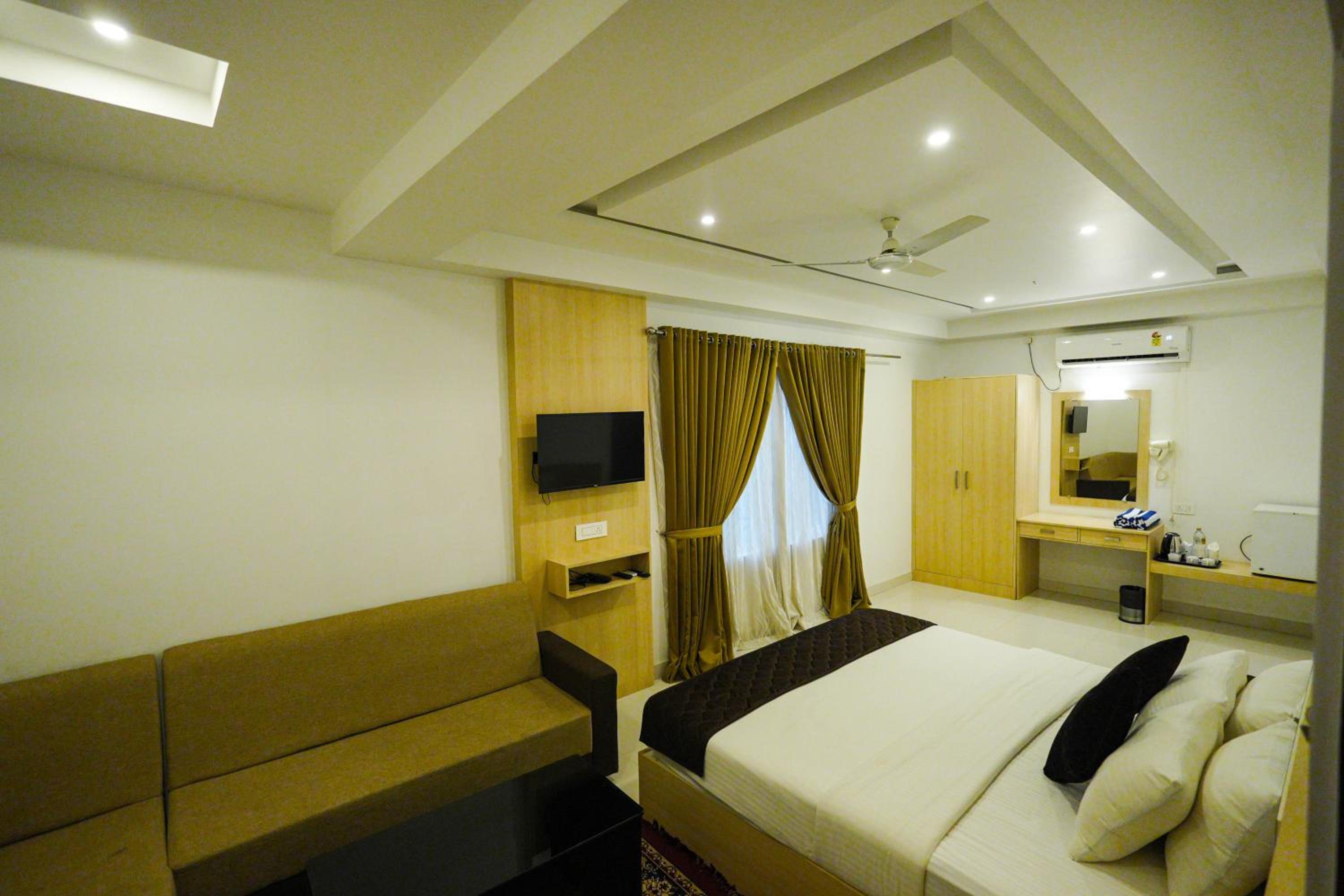 Deluxe Queen Room - Photo 4