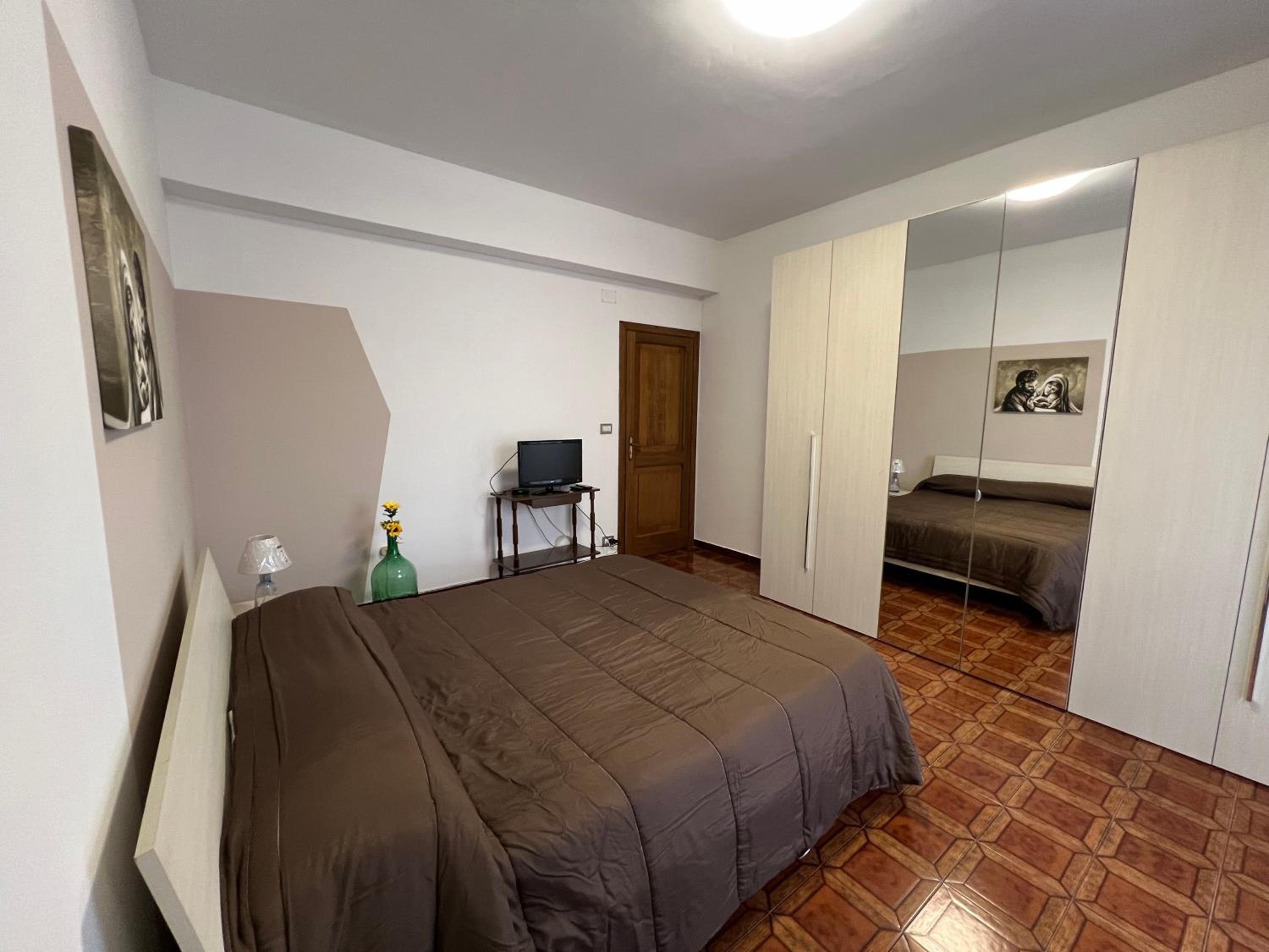 Two-Bedroom House photo 3
