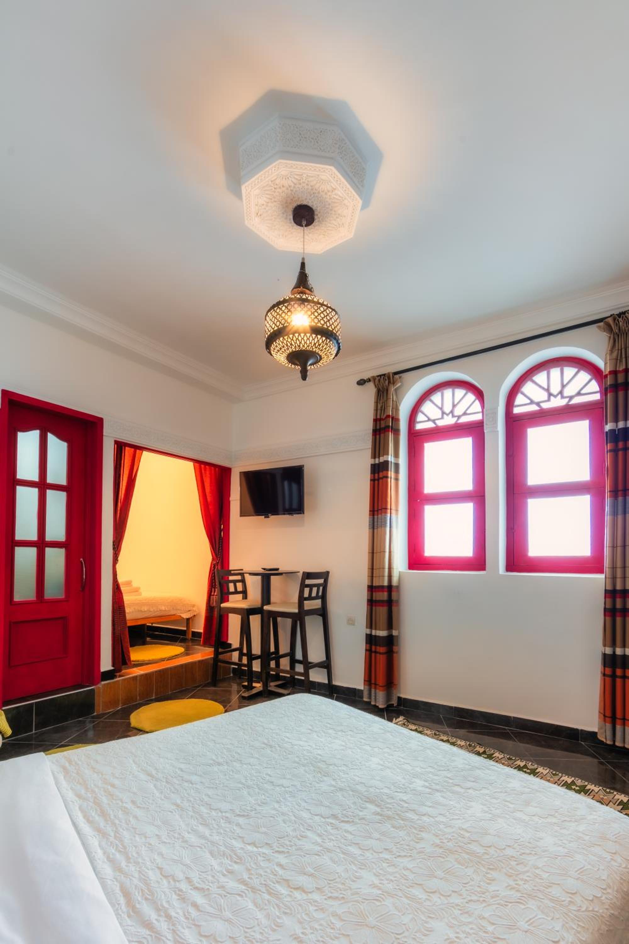 Deluxe Junior Suite - Photo 5