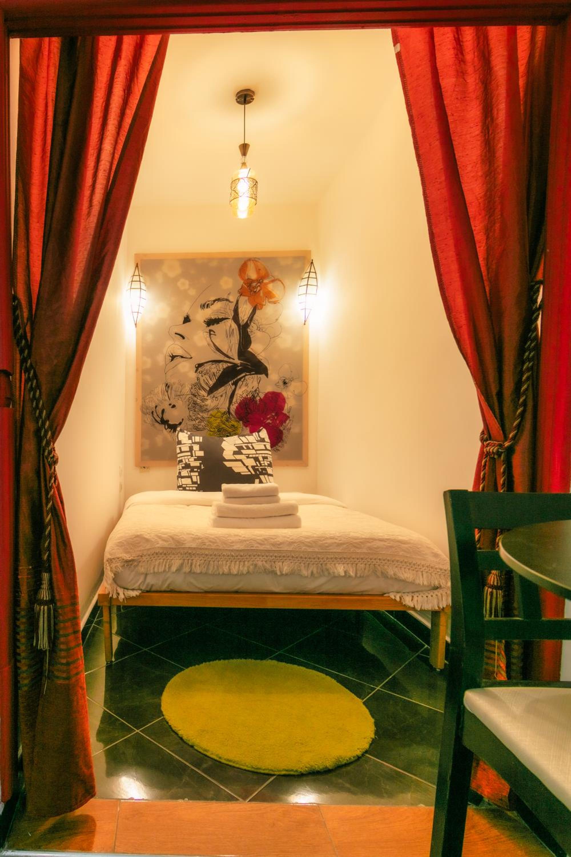 Deluxe Junior Suite - Photo 11