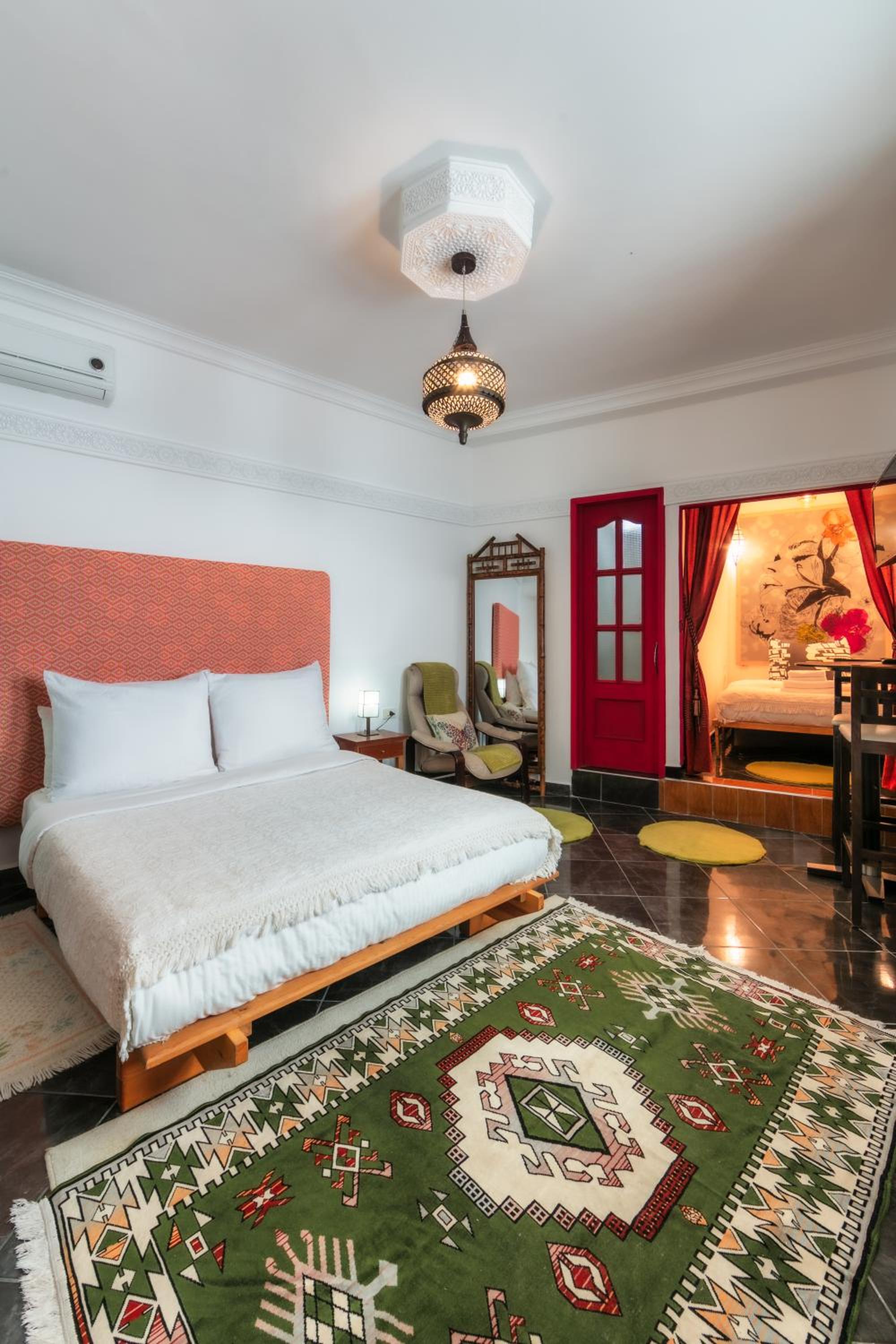 Deluxe Junior Suite - Photo 12