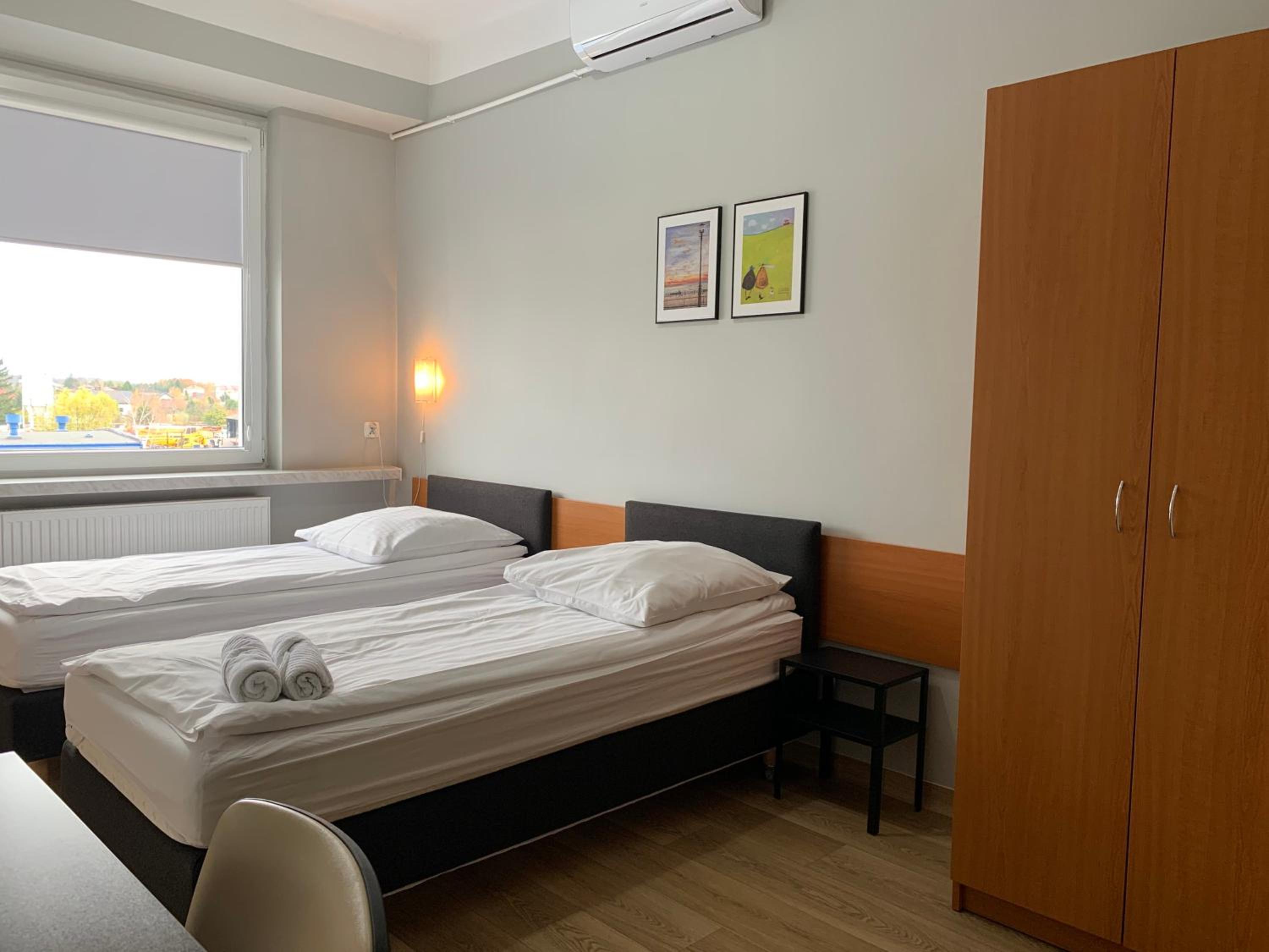 Double Room with Private Bathroom - Photo 6
