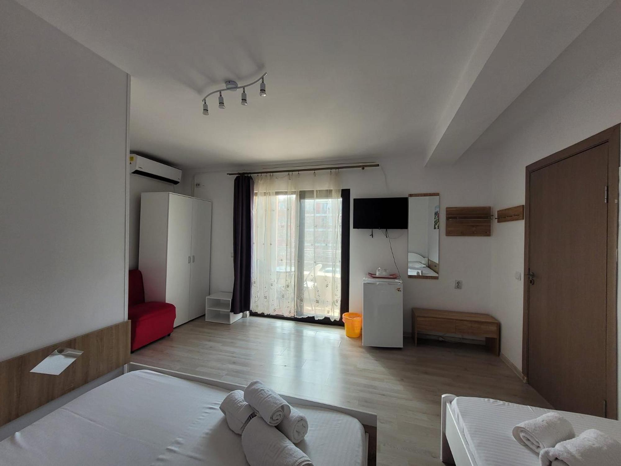 Triple Room with Balcony photo 3