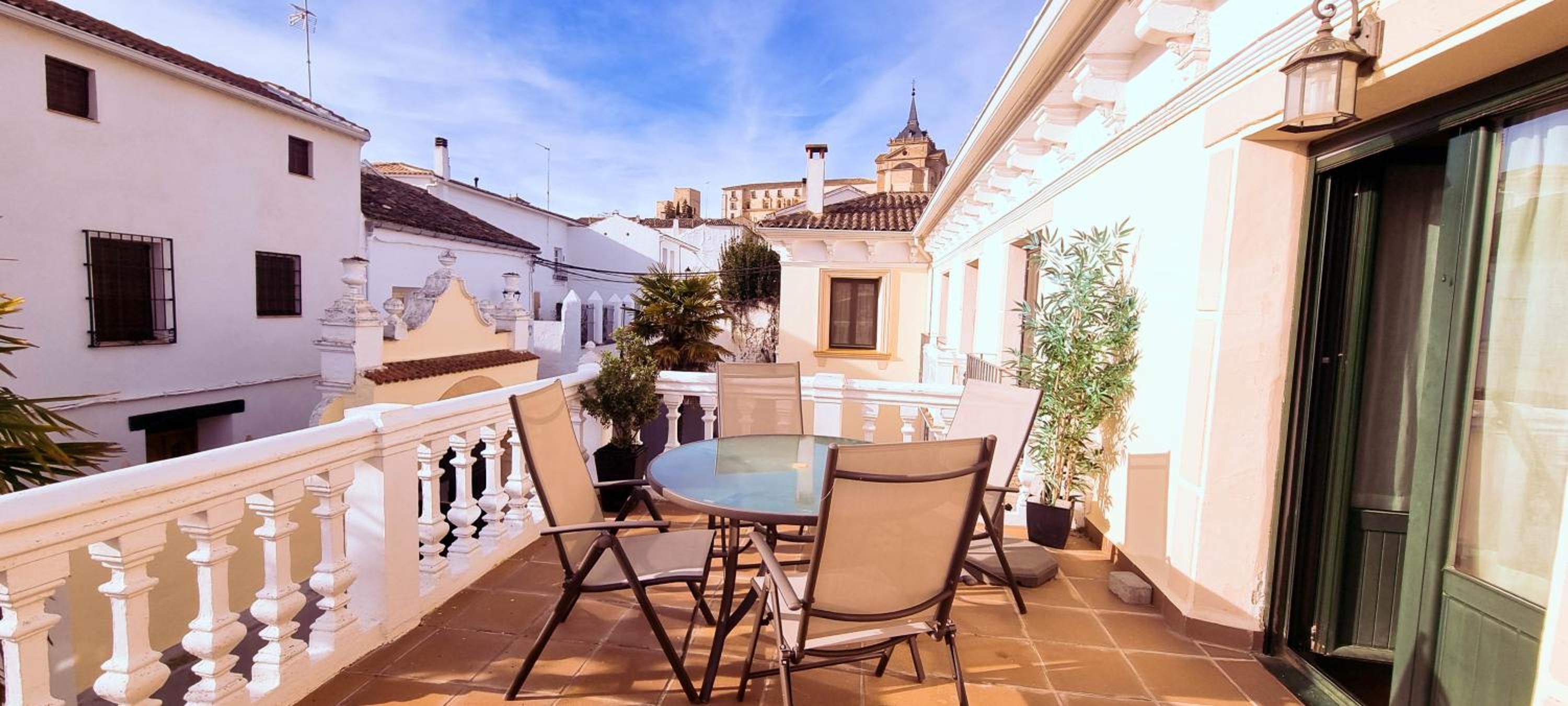 Apartment with Terrace - Photo 26