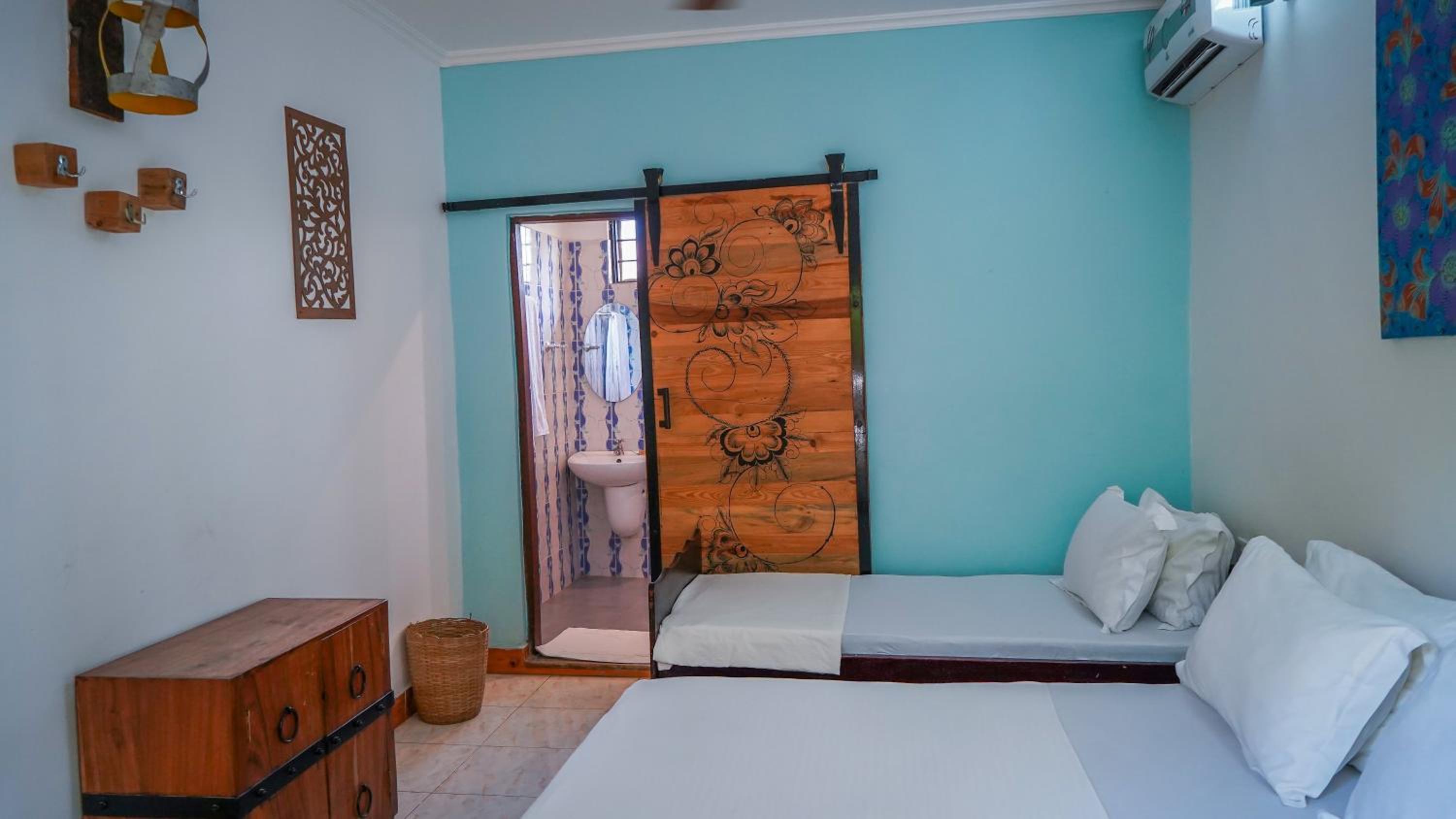 Double or Twin Room with Private Bathroom photo 1