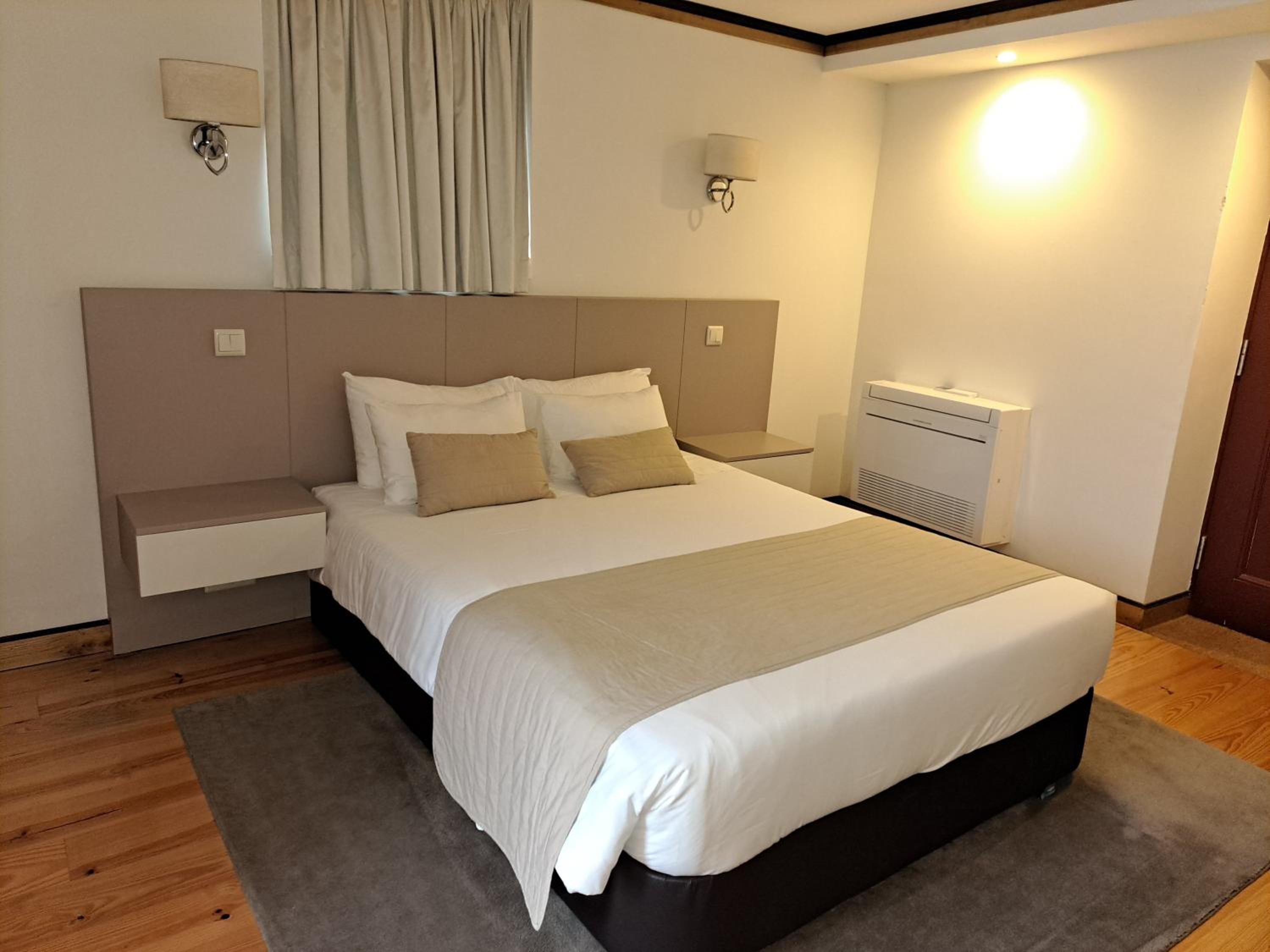 One-Bedroom Suite photo 1