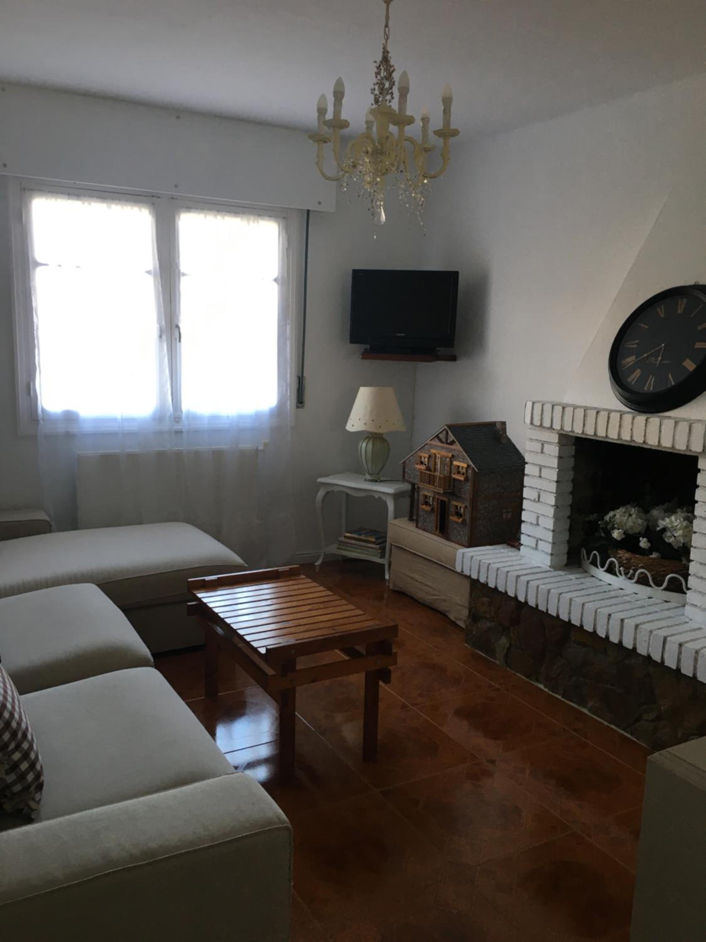 Casa adosada de tres habitaciones