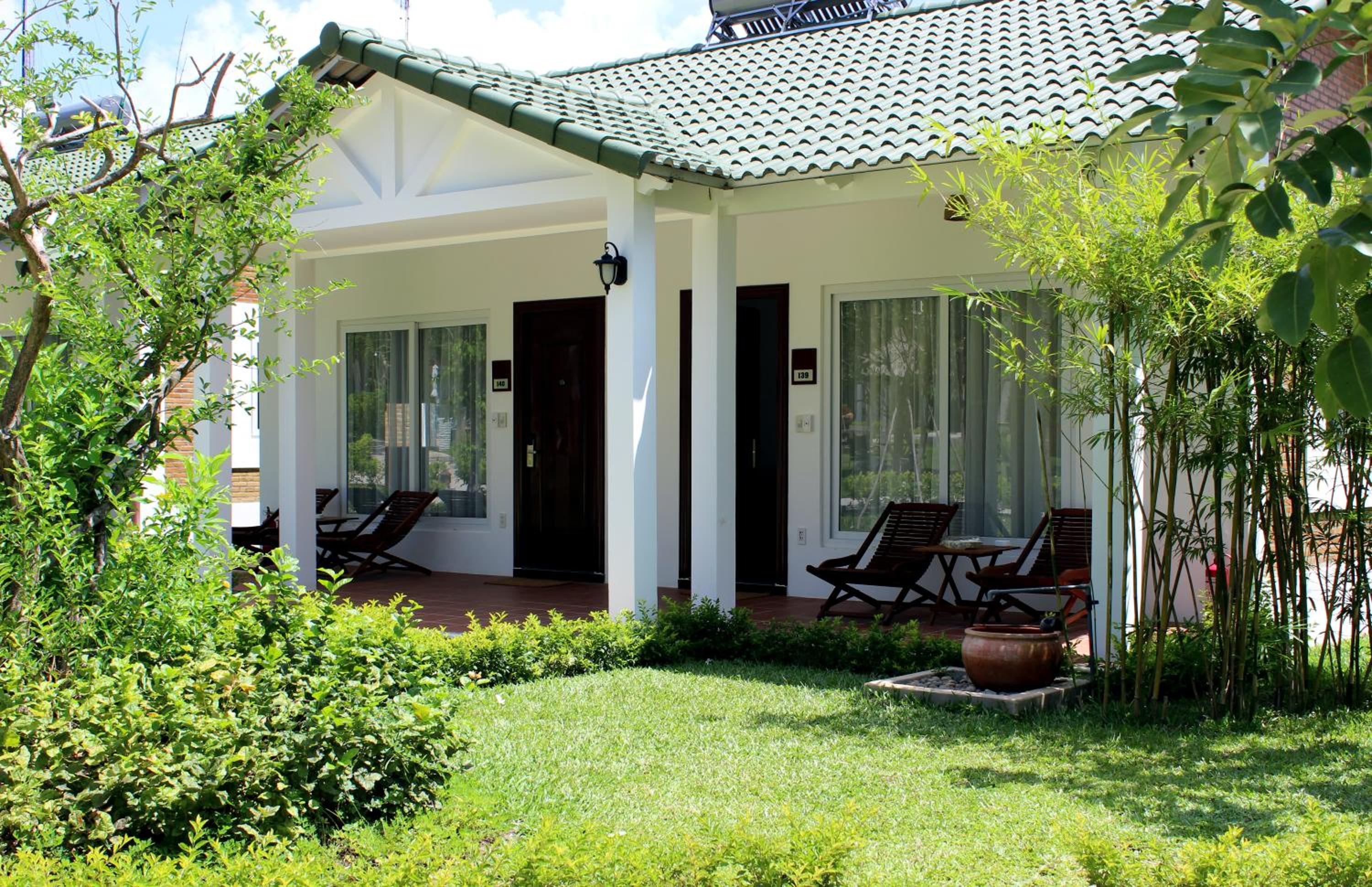 Staycation - Bungalow Garden View With Extra Benefits photo 2