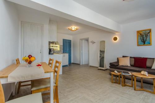 Deluxe Suite with Sea View