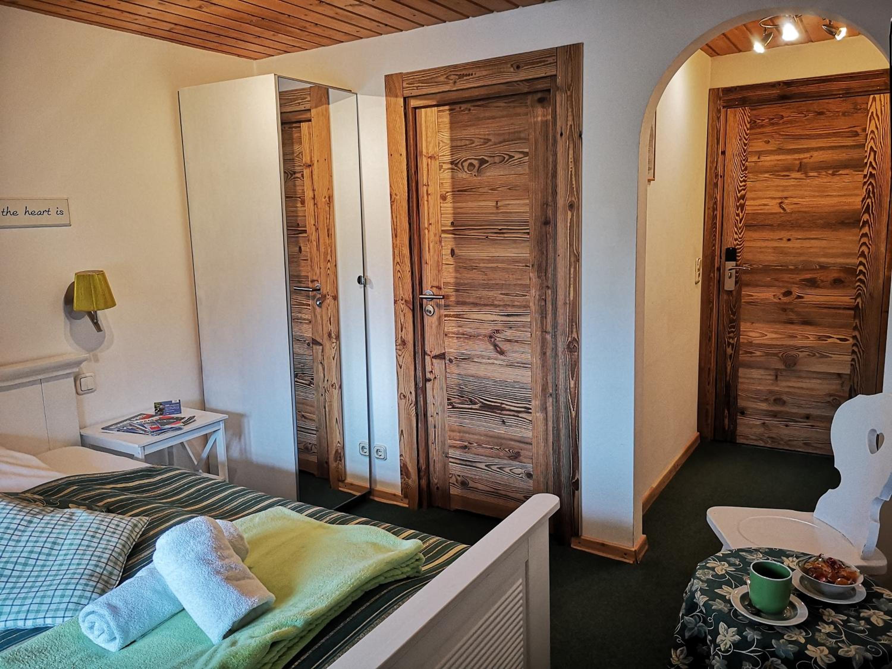 Single Room photo 1