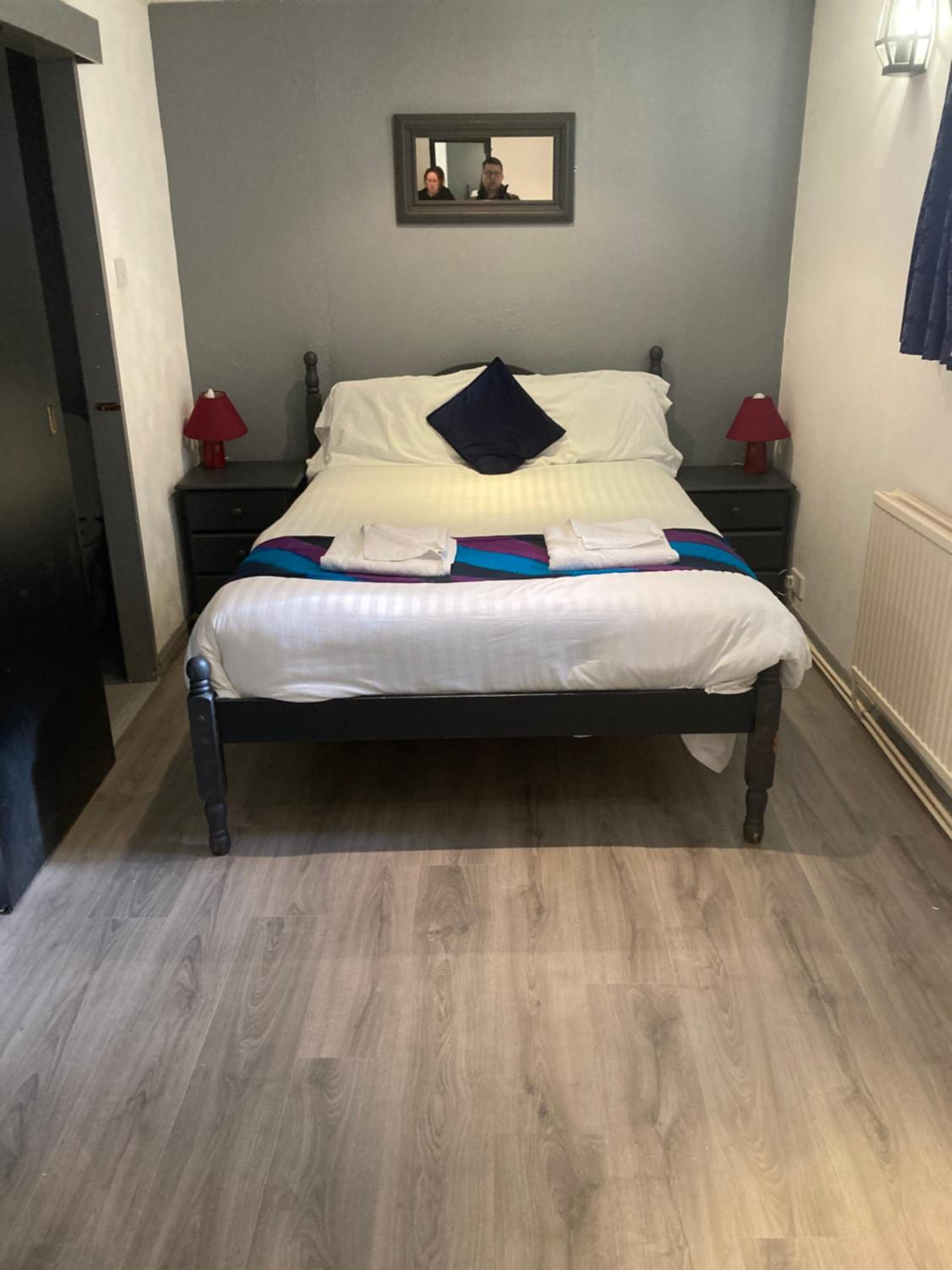 Family Double Room - Photo 8