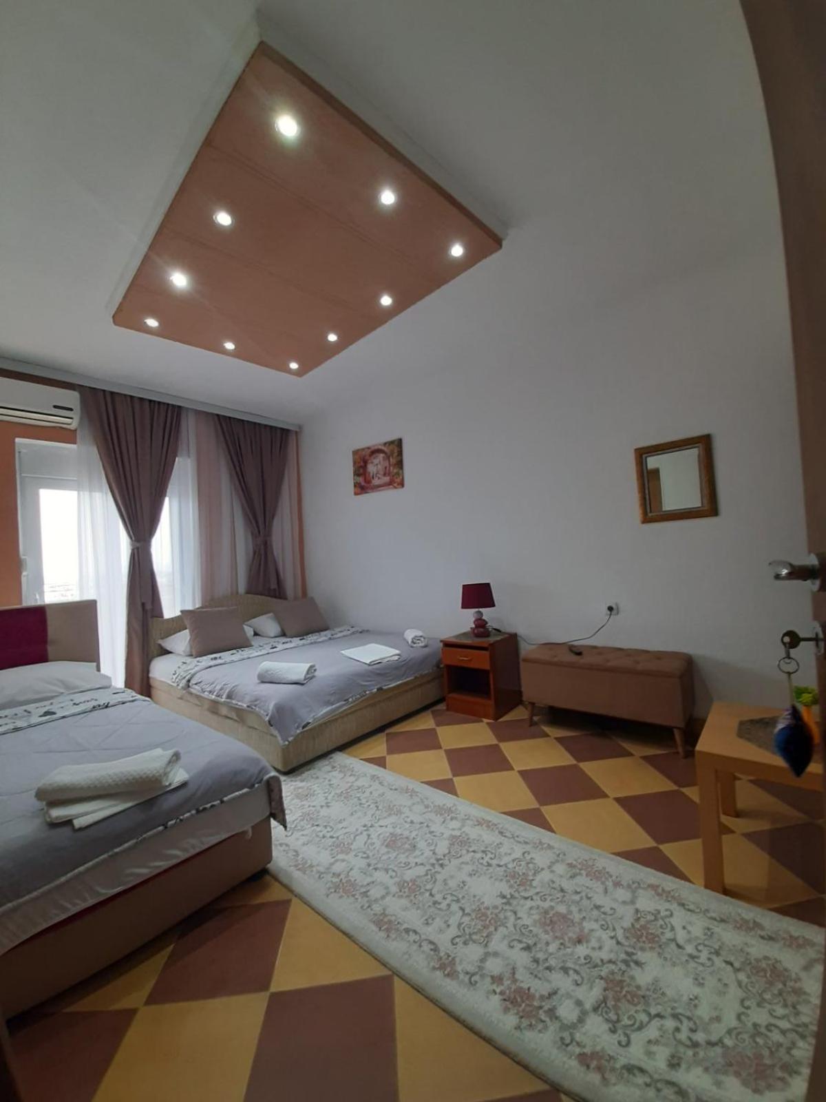 Family Room with Balcony photo 2