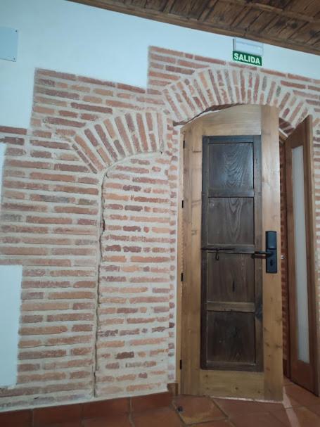 Double Room with Private Bathroom photo 2