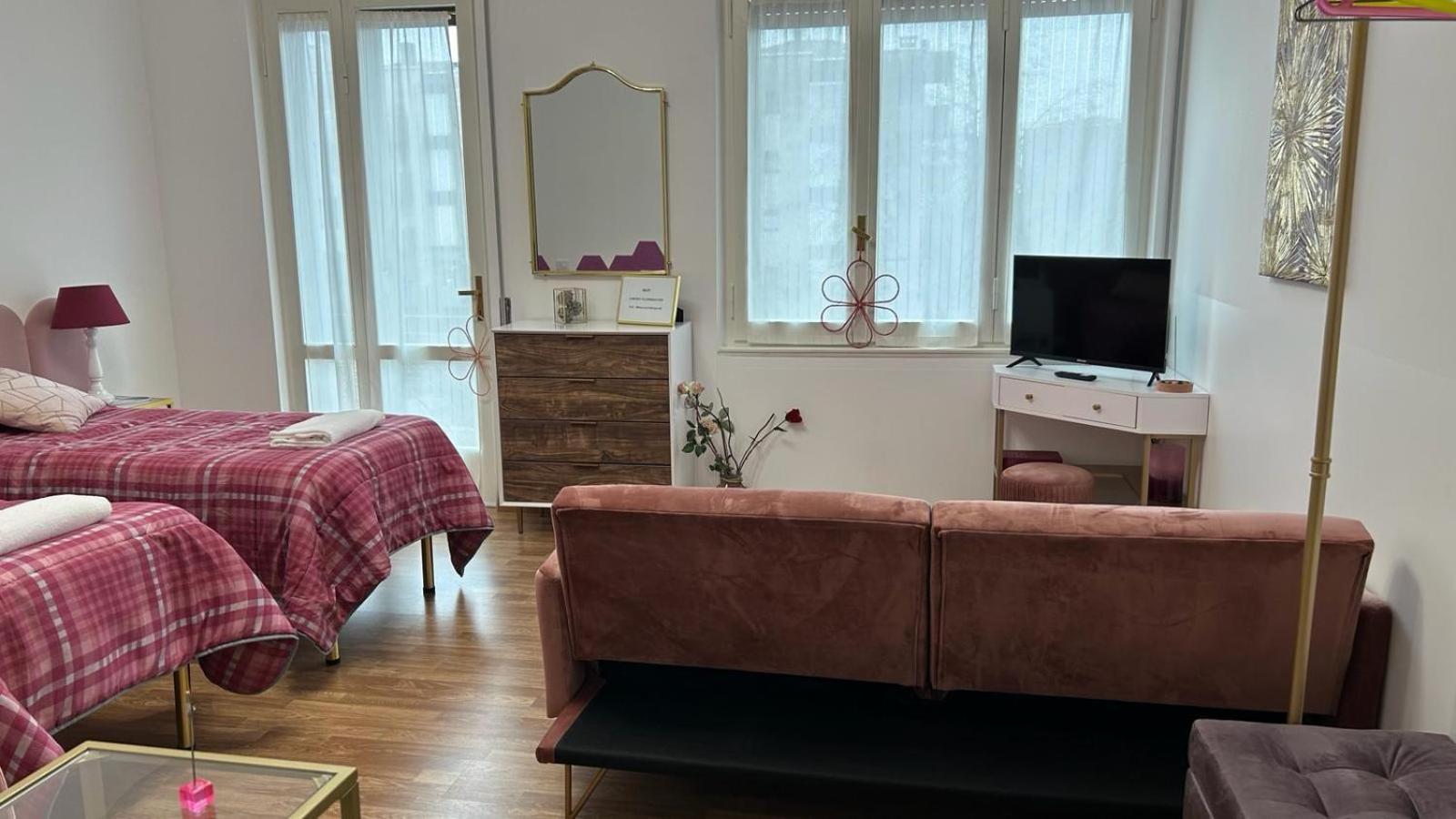 Triple Room with Private External Bathroom photo 2