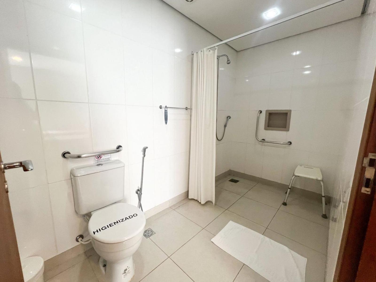 Double Room - Disability Access photo 3