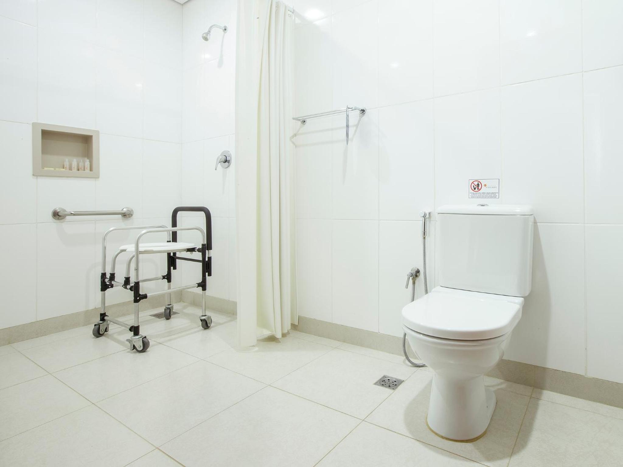 Double Room - Disability Access photo 3