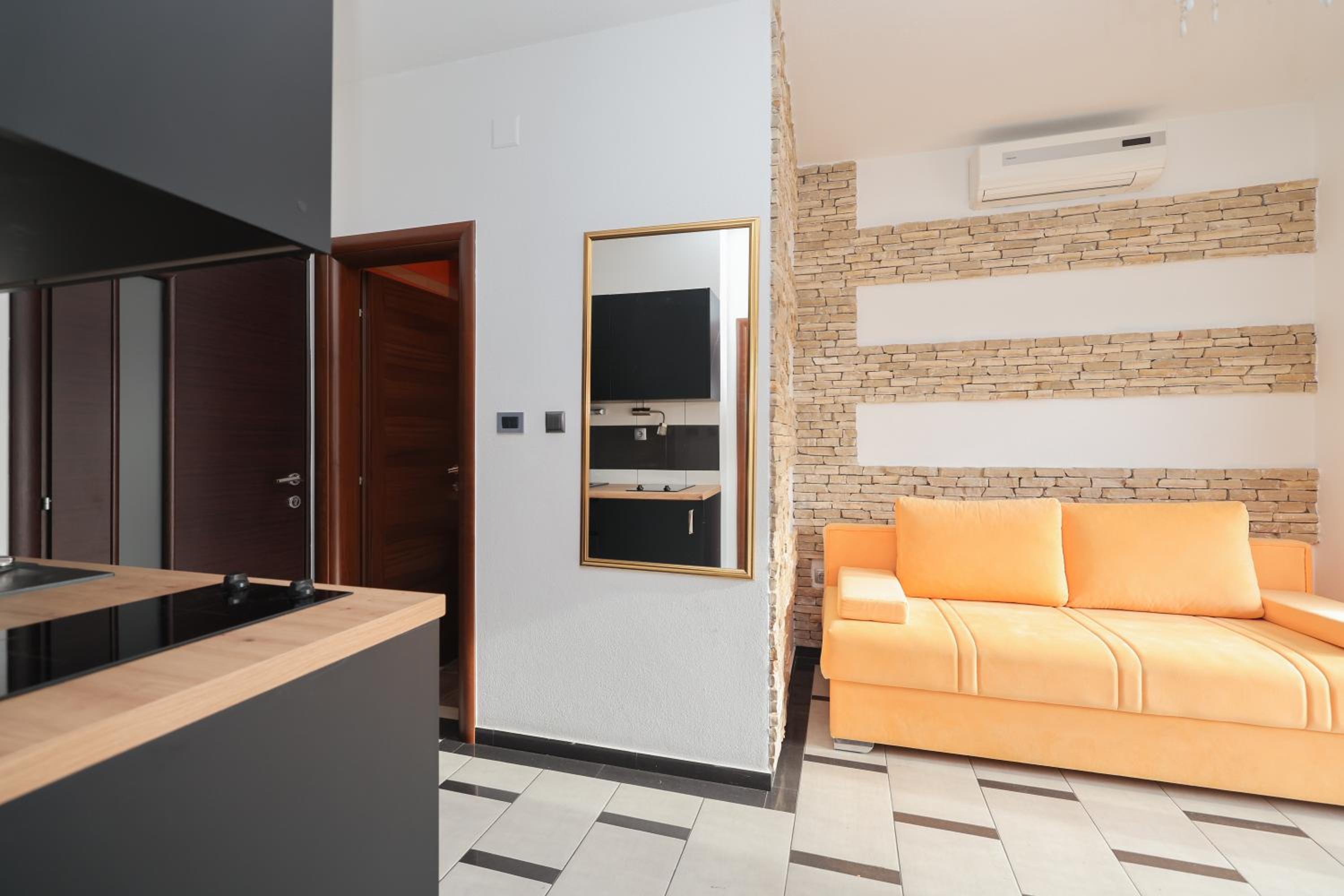 One-Bedroom Apartment photo 2