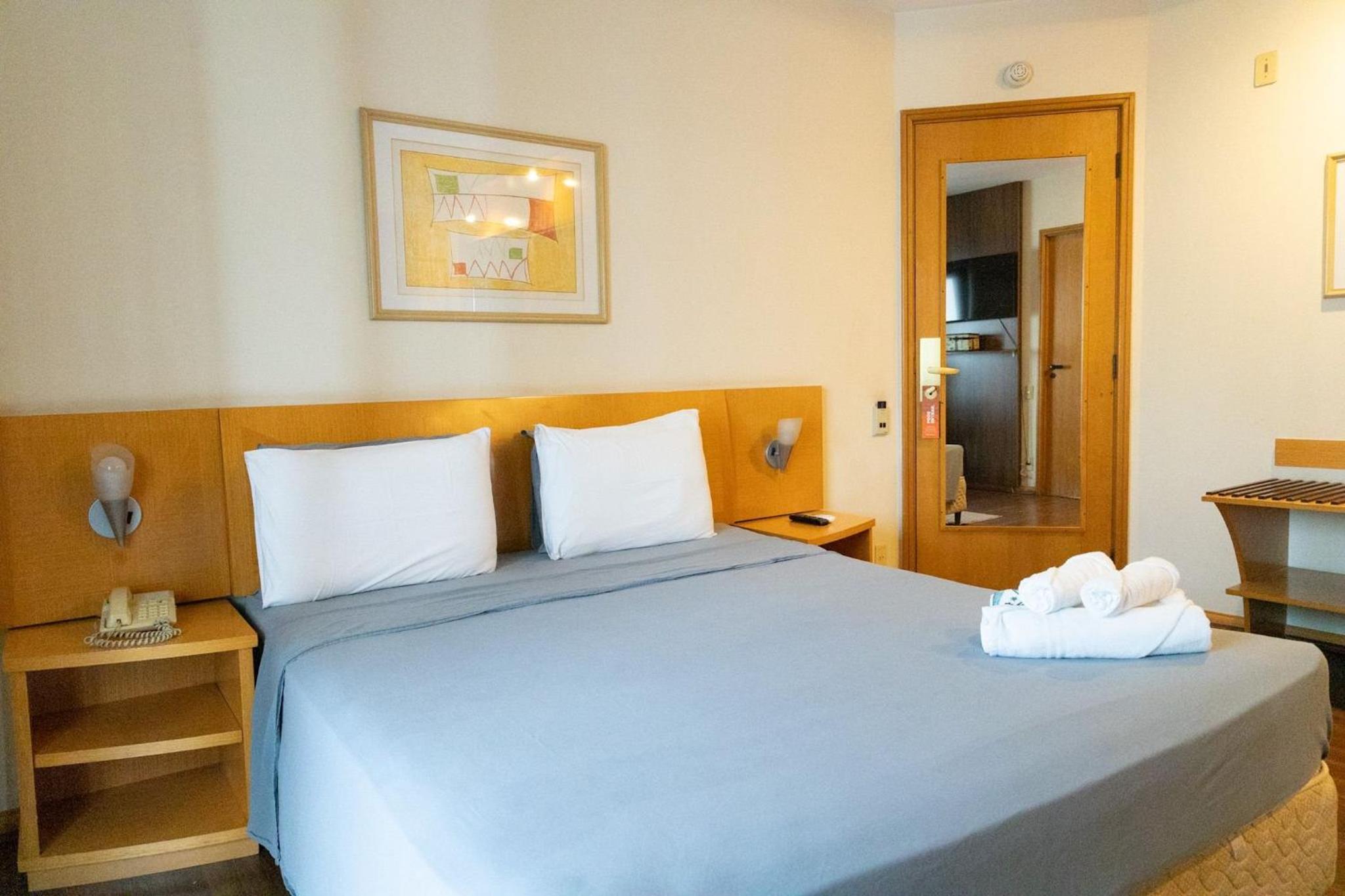 Suite - Photo 12