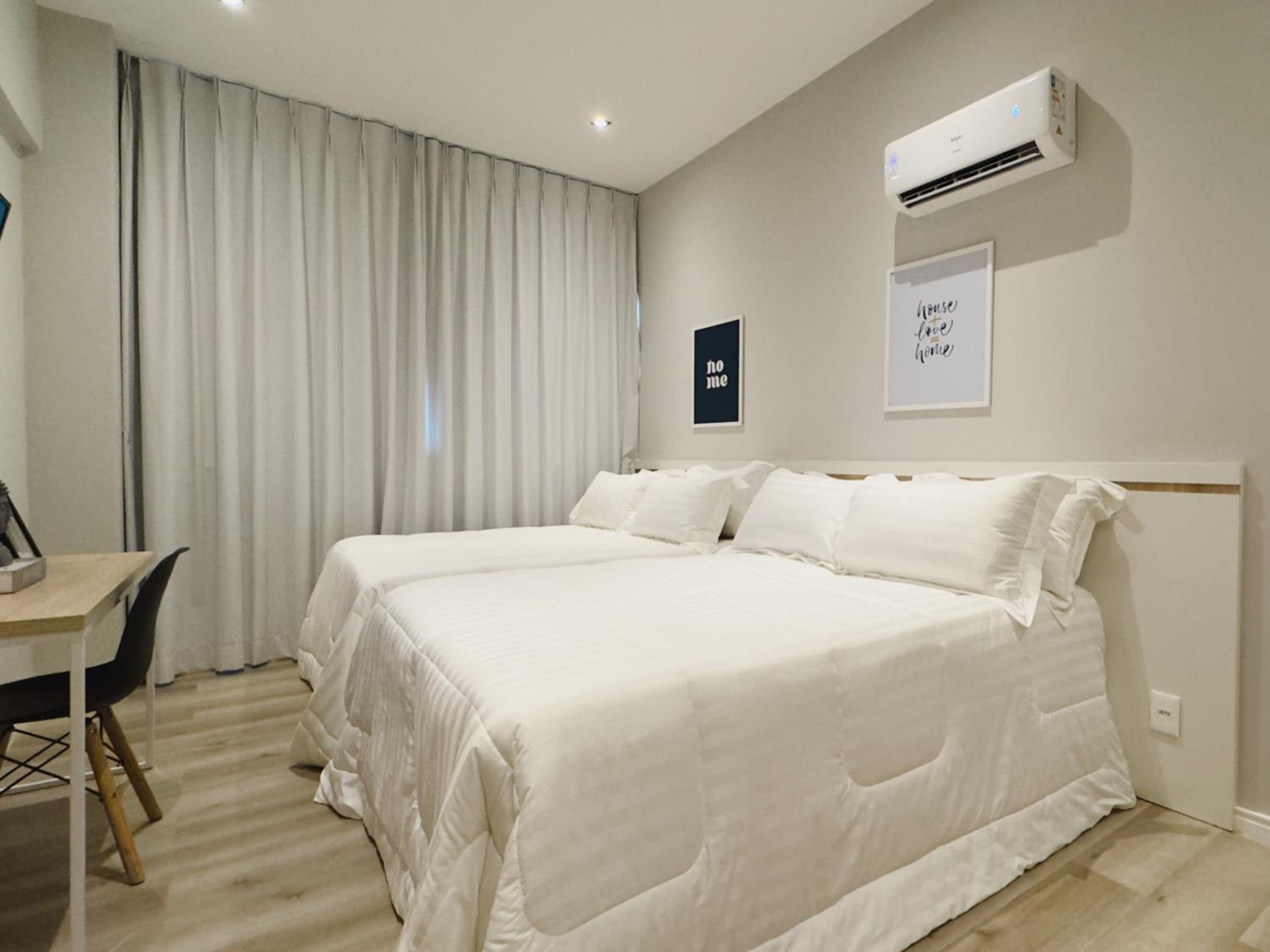 Deluxe Family Studio with 2 double Beds photo 2