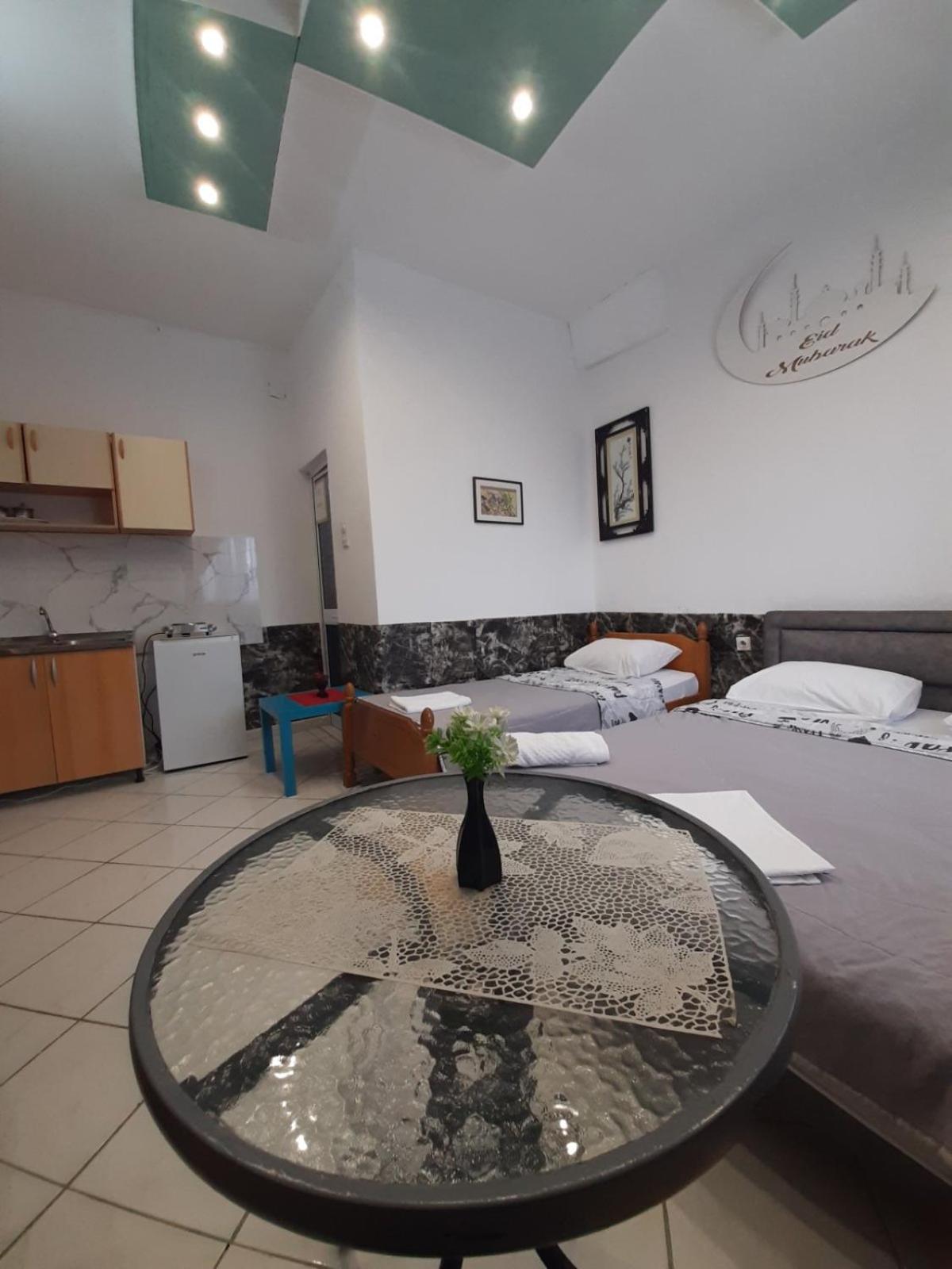 Triple Room photo 2