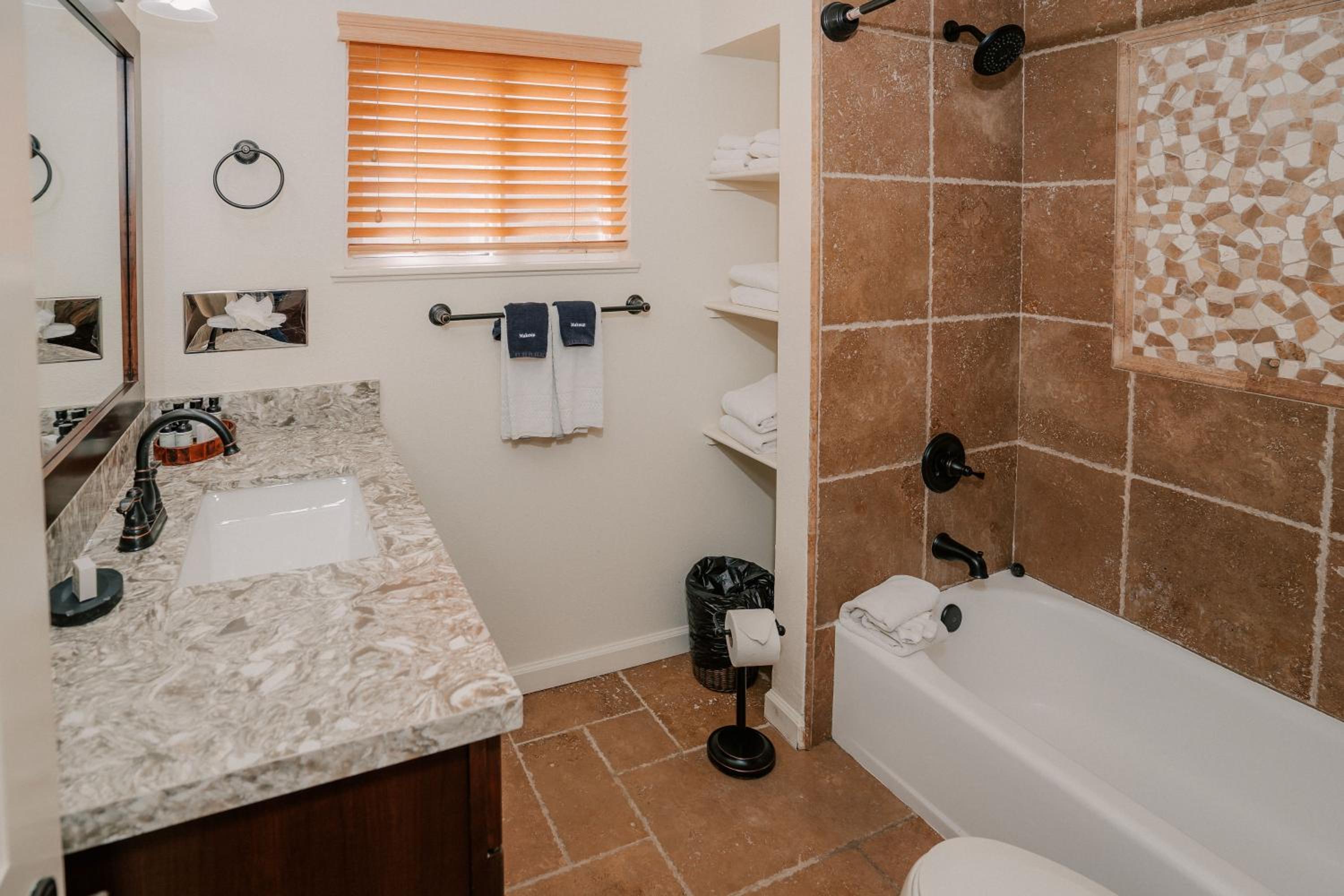 Superior Suite with Sea View - Photo 6