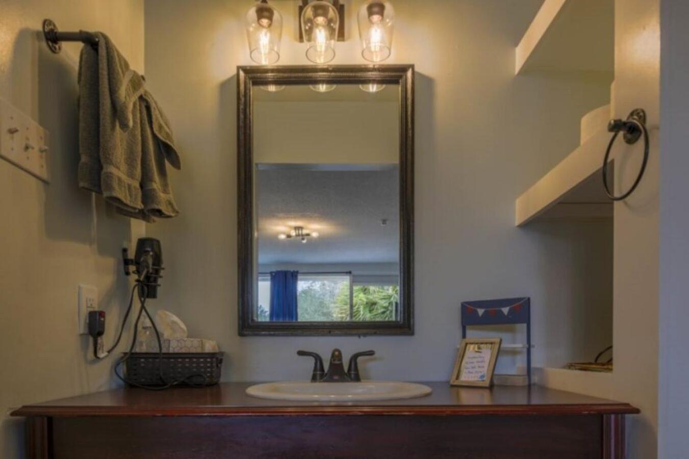 Double Room - Photo 7